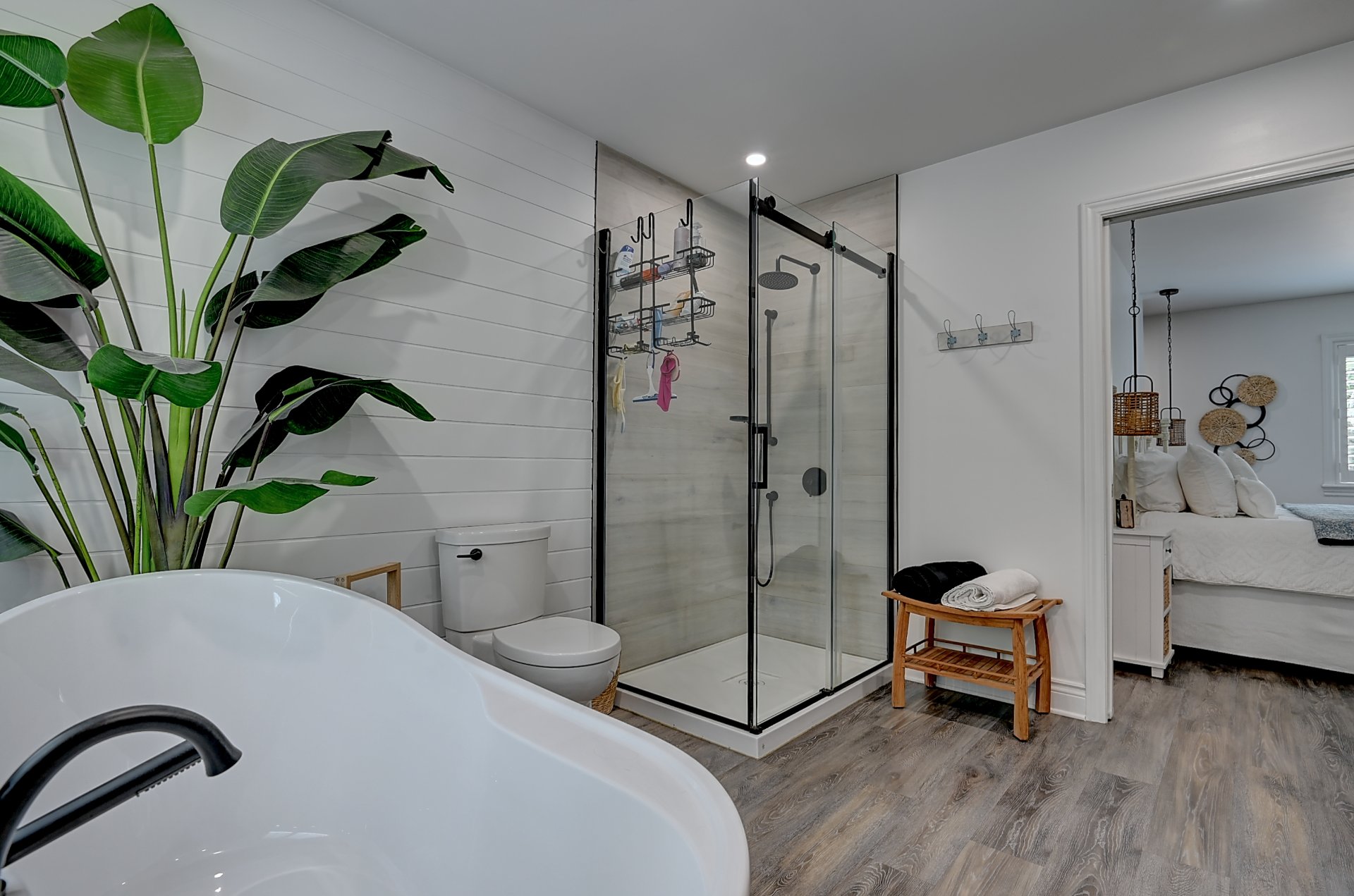 Salle de bains attenante à la CCP