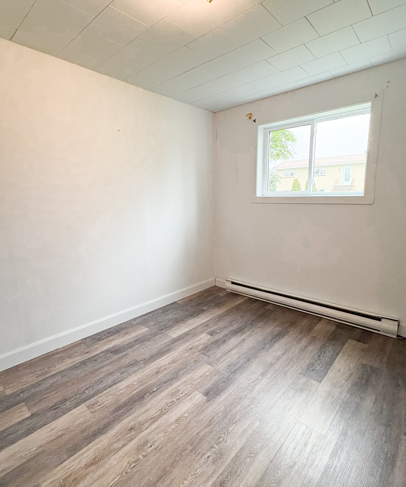 3 chambres à coucher au sous-sol