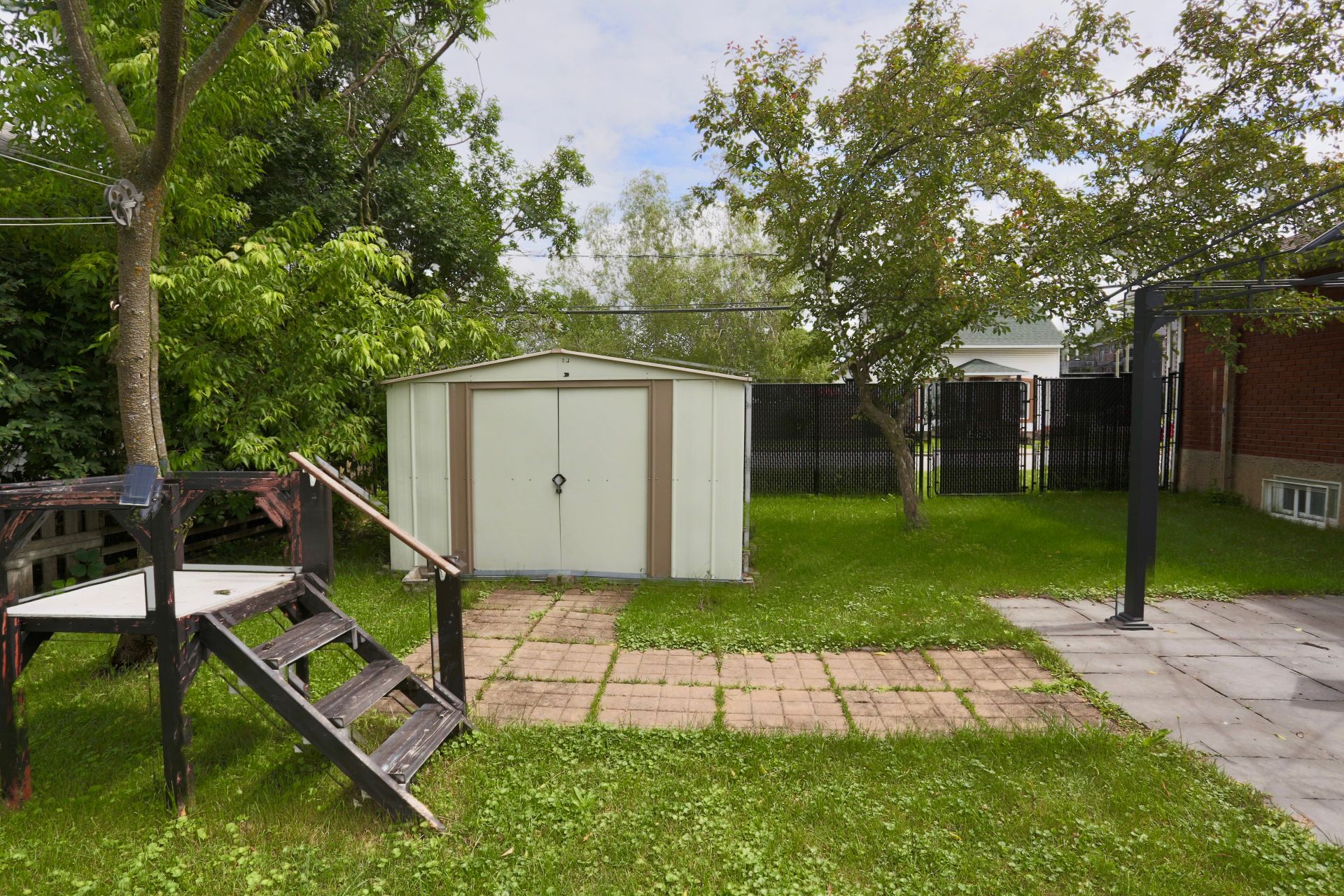Shed