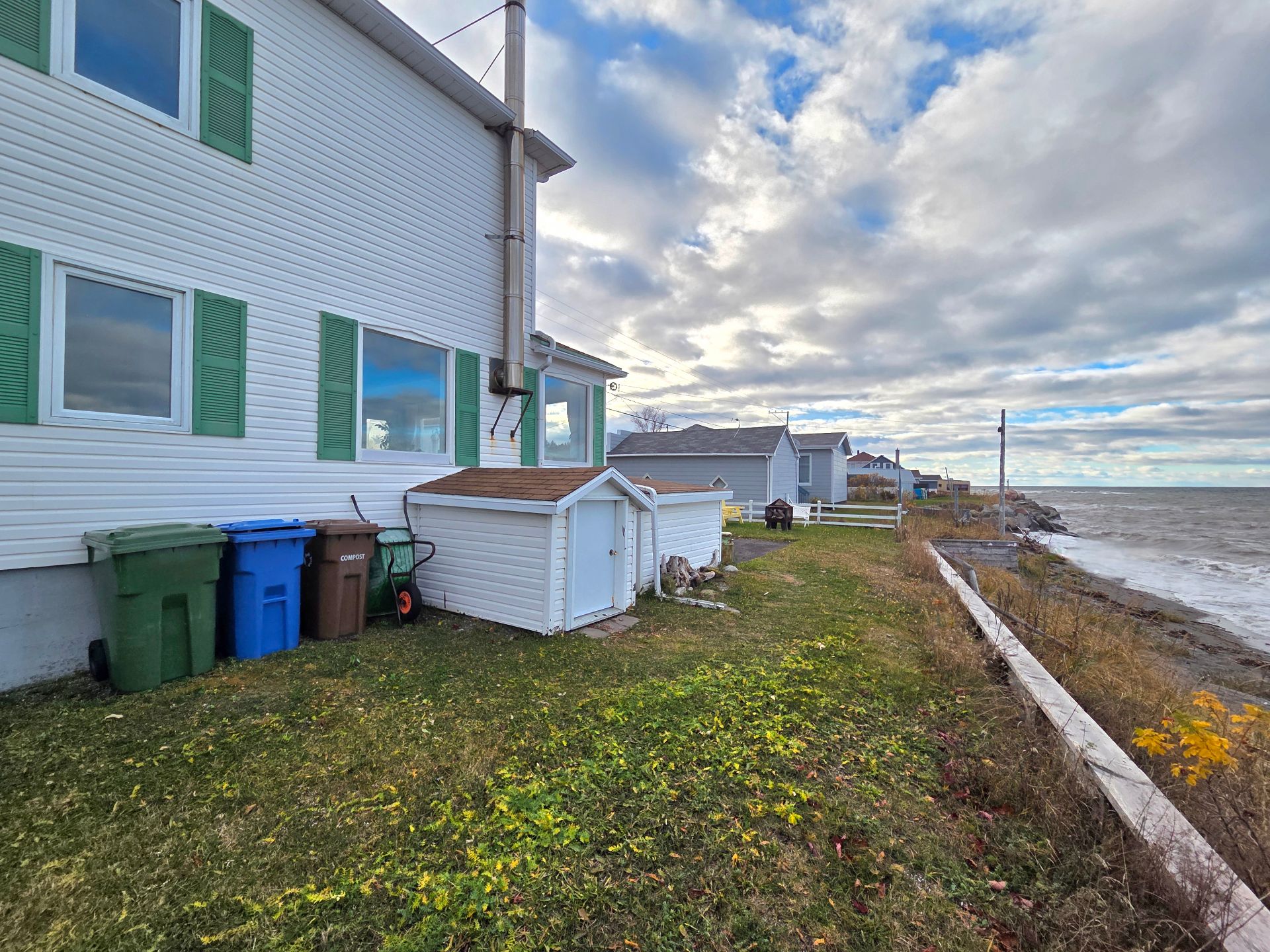 Accès au plan d'eau