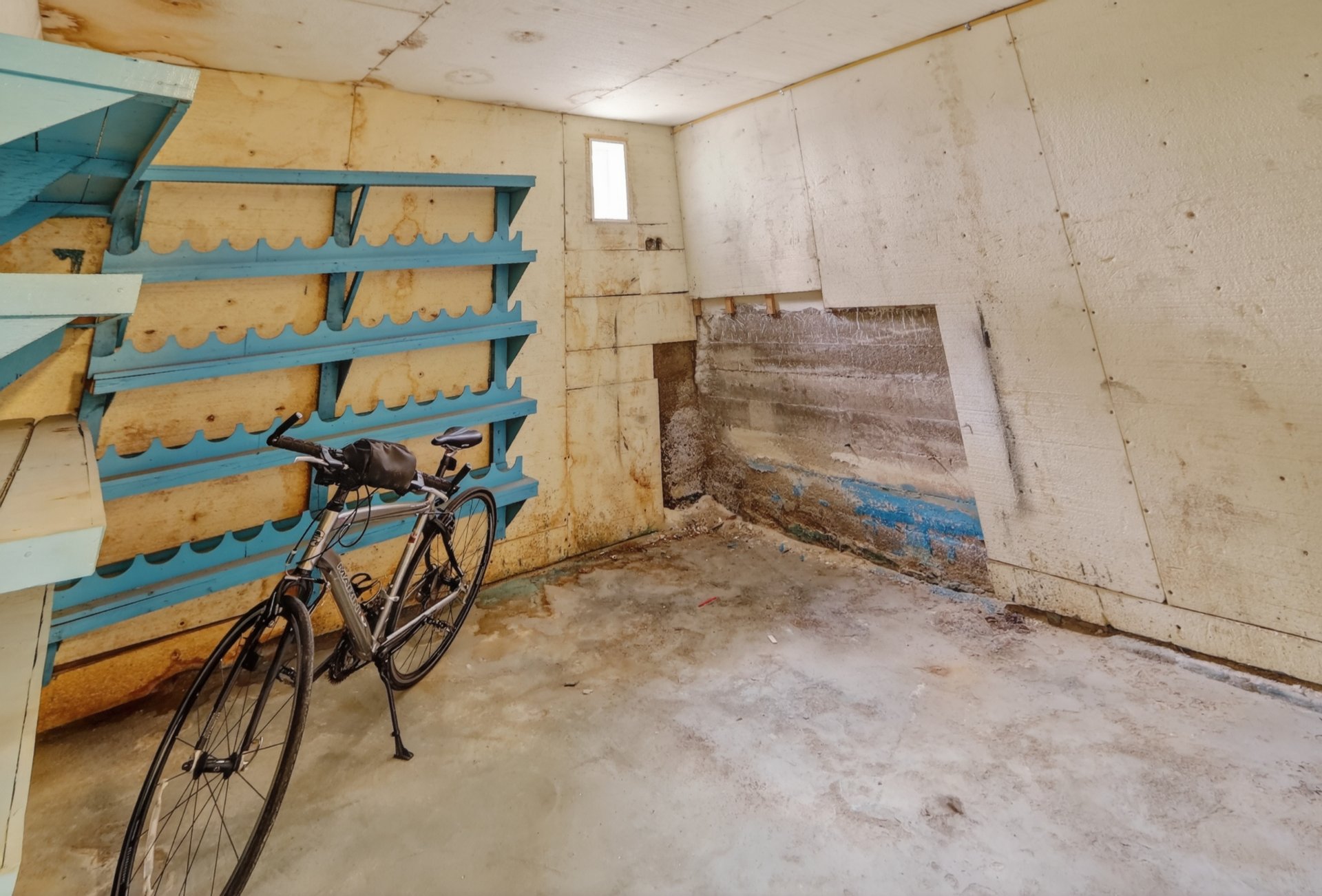 Cave/ chambre froide