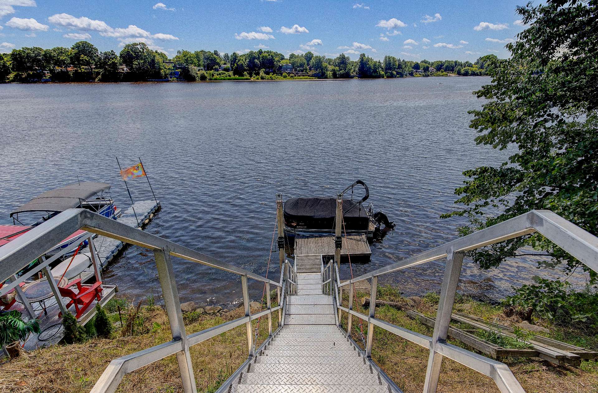 Accès au plan d'eau