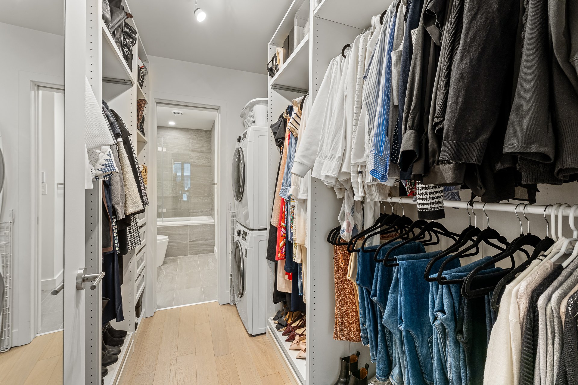 Walk-in closet