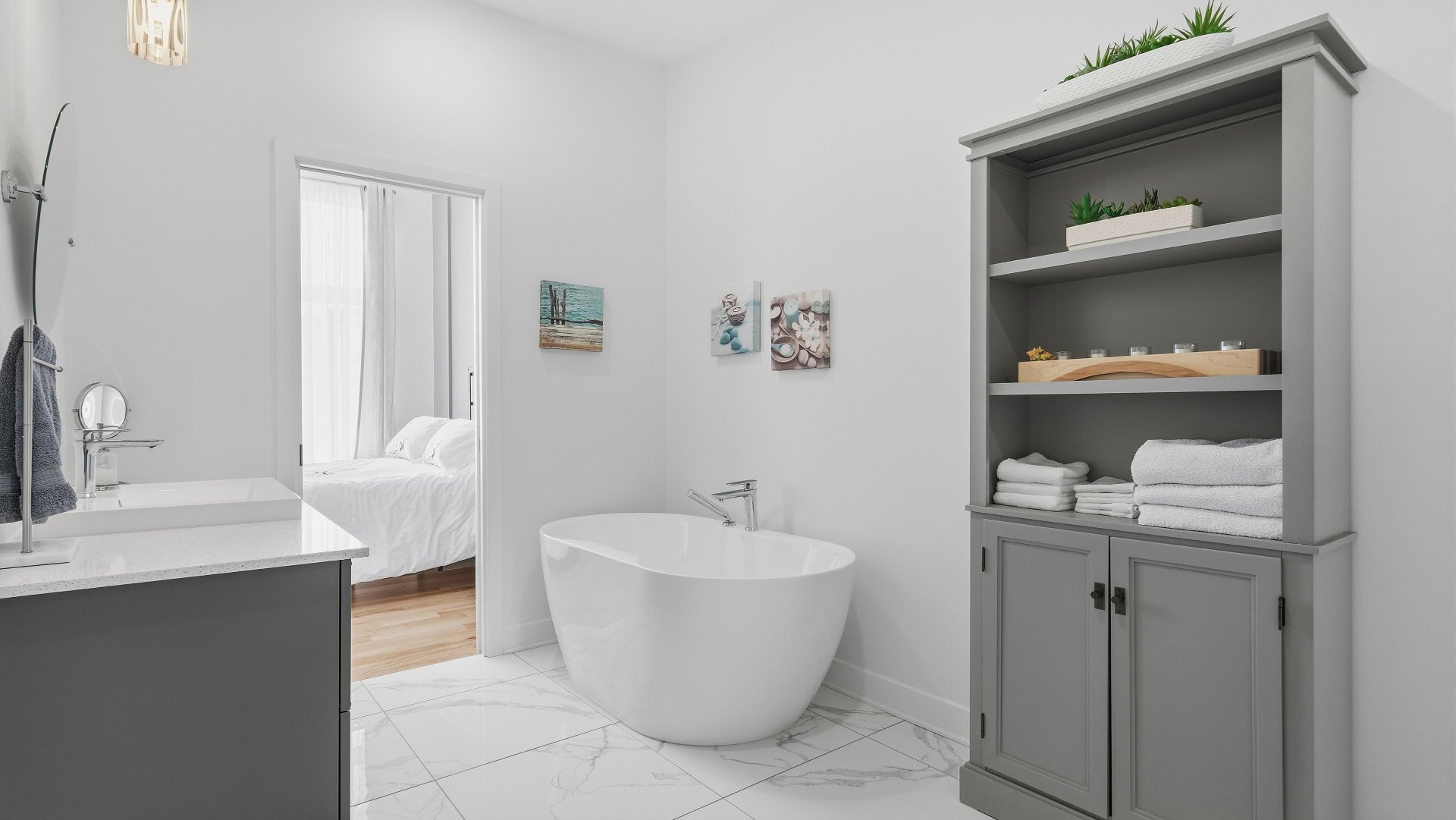 Ensuite bathroom