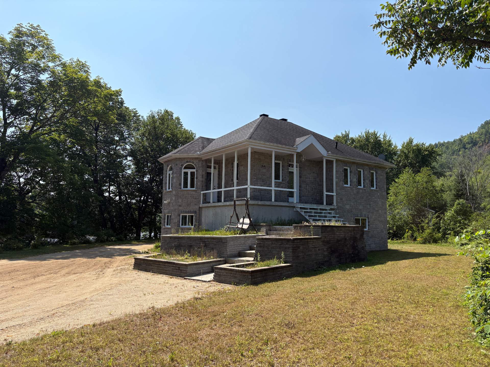 Façade