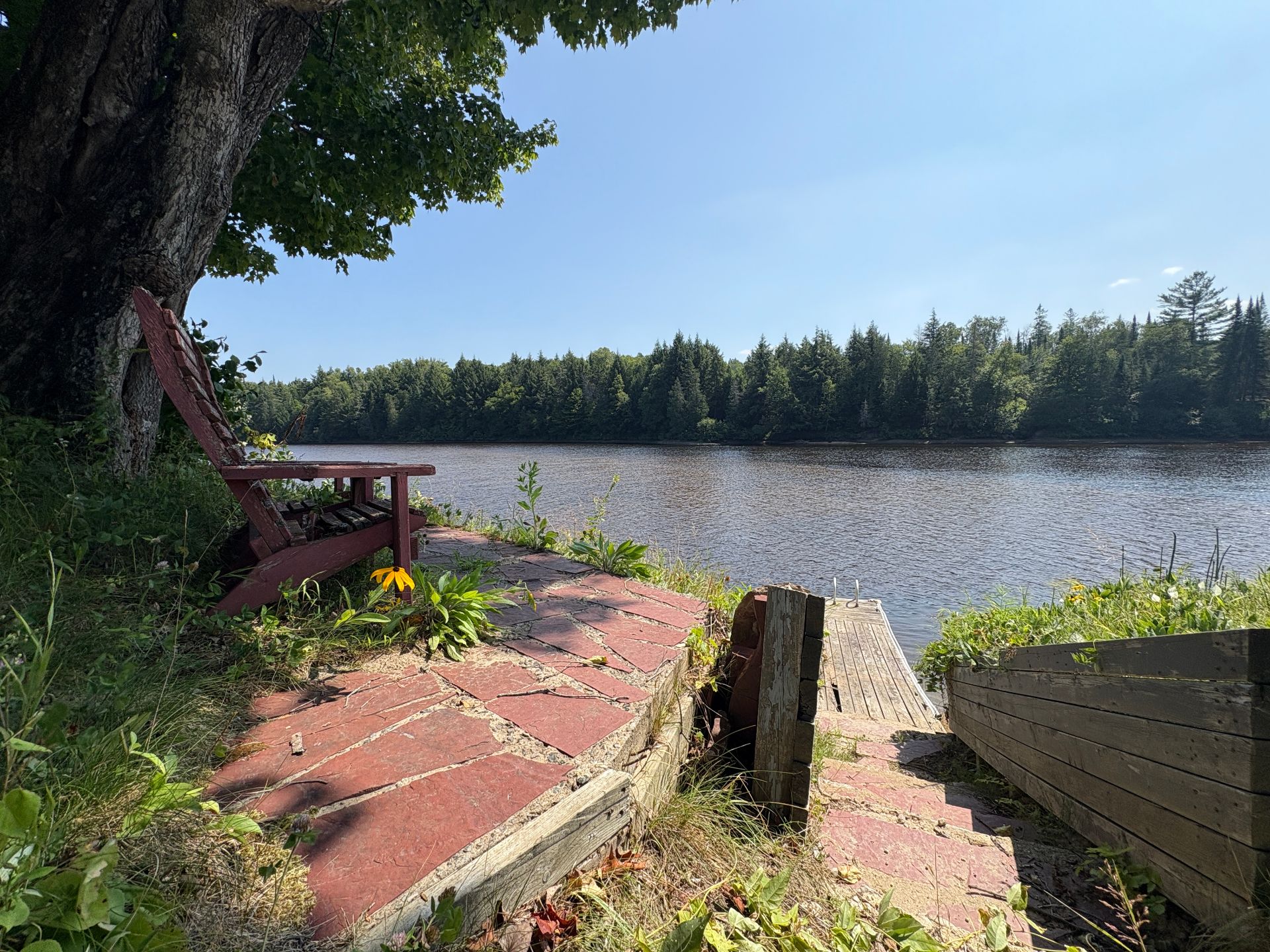 Accès au plan d'eau