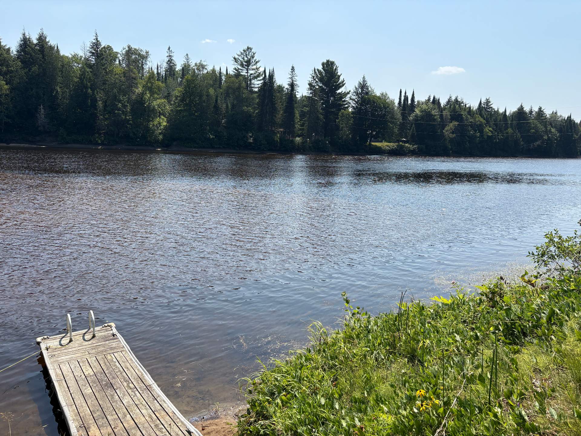 Accès au plan d'eau