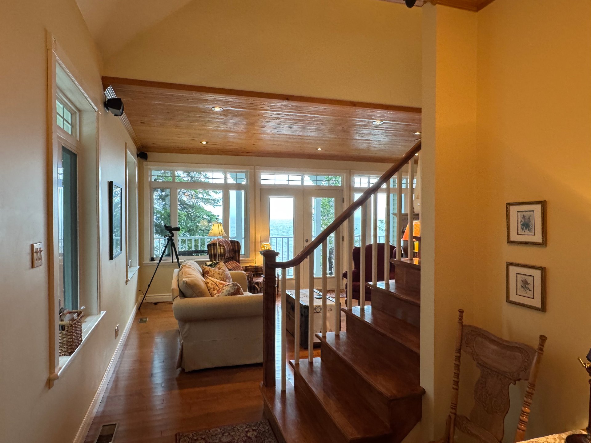 Vue en entrant à l'entrée principale.