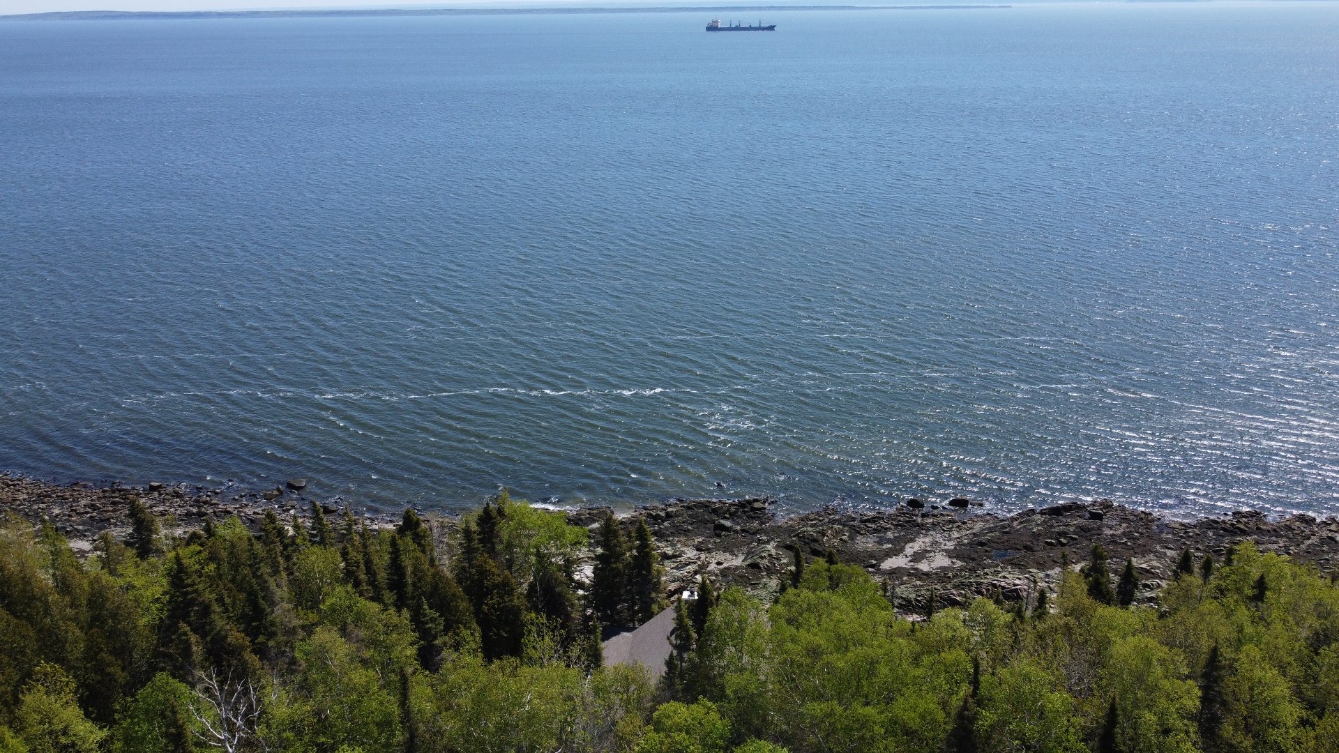 Vue sur le fleuve.
