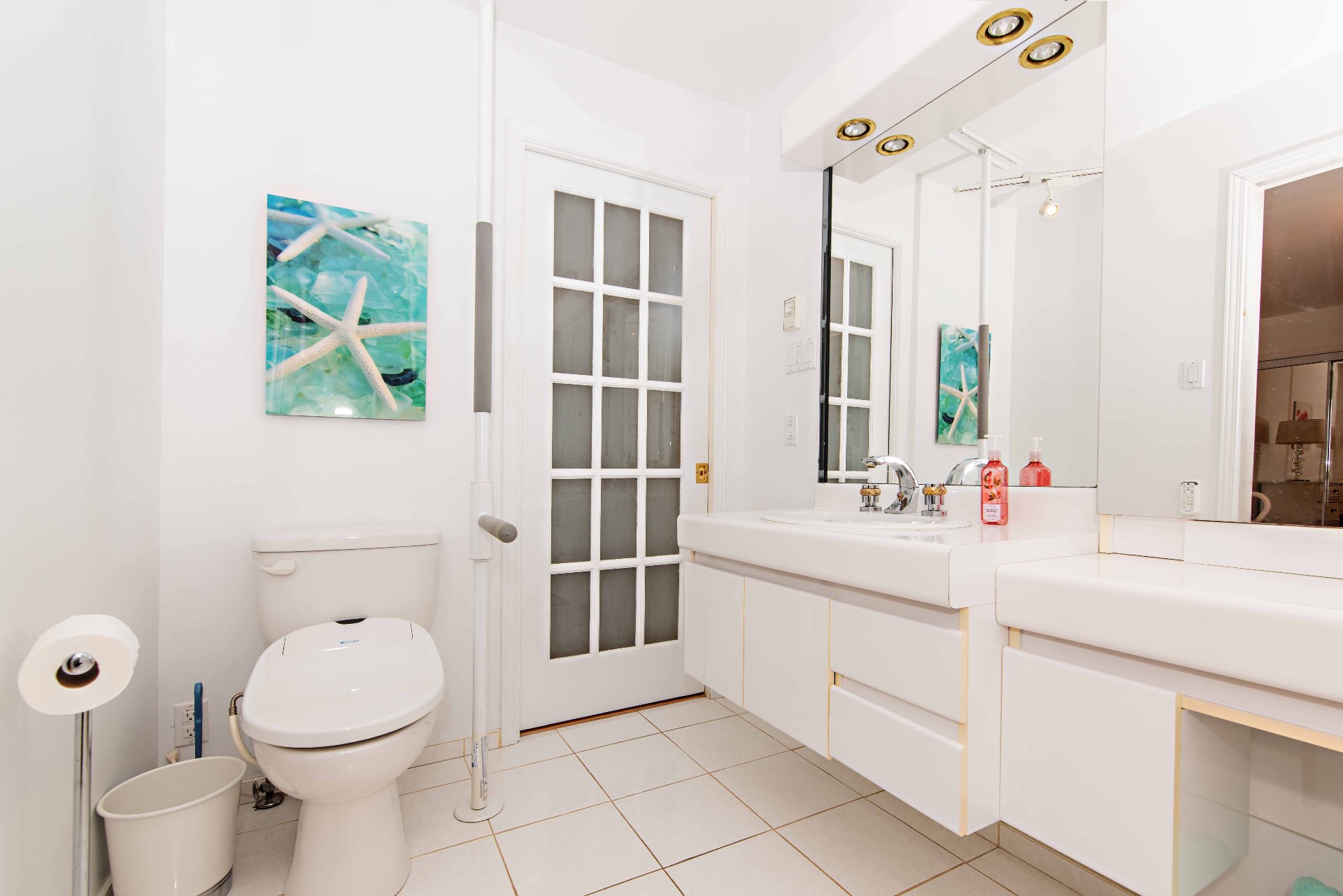 Salle de bains attenante à la CCP