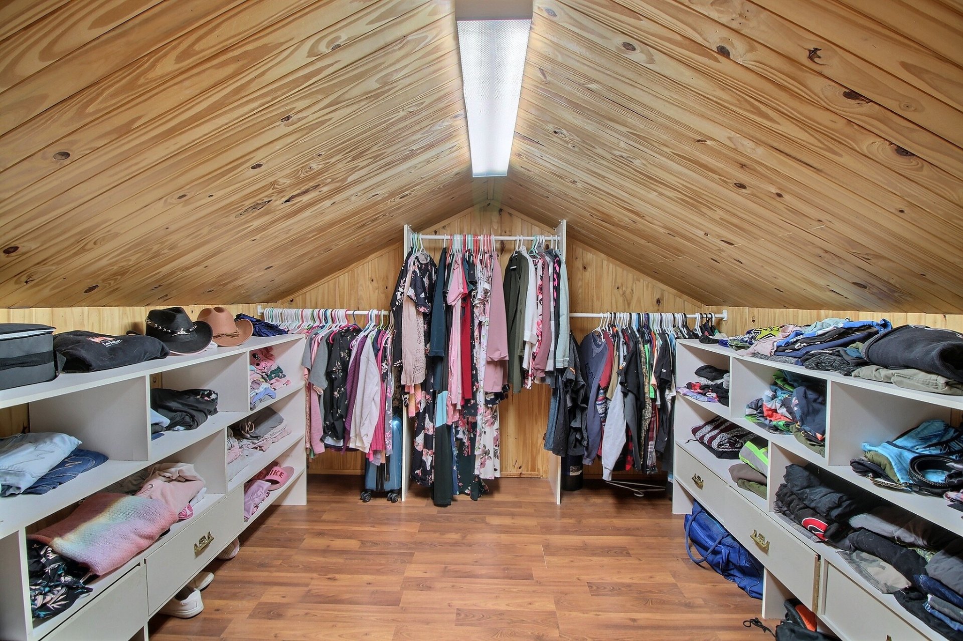 Walk-in closet