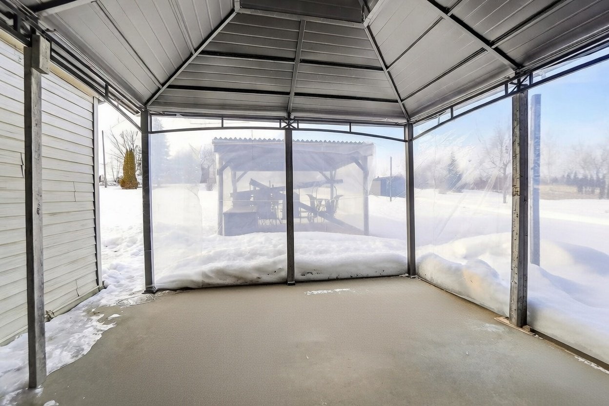 Gazebo sur dalle de béton