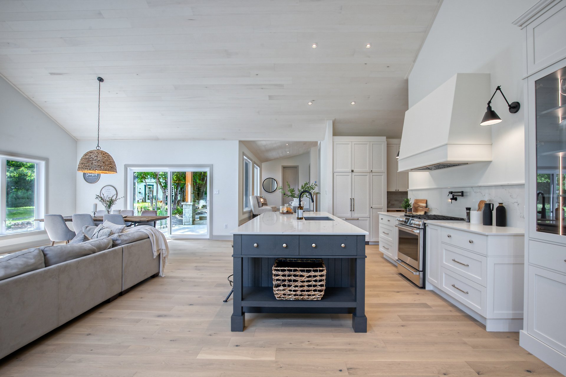 Grand ilot central en quartz