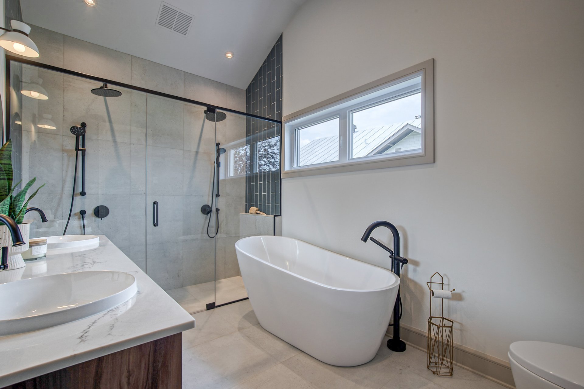 Ensuite bathroom
