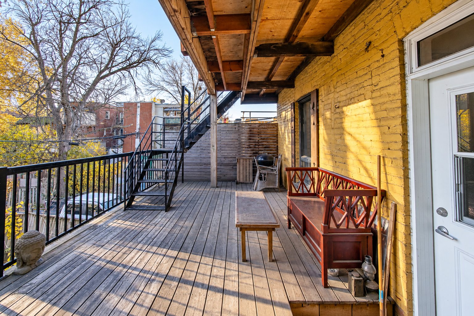 Unit 4226-1, balcony and stairs