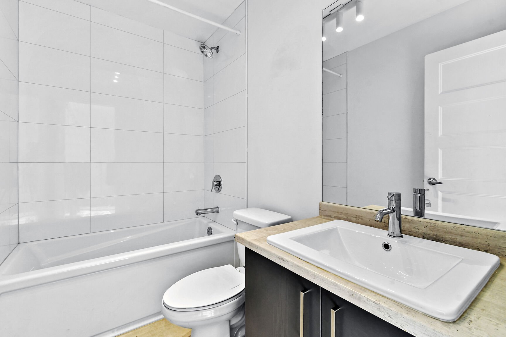 salle de bain situé au 1er étage.