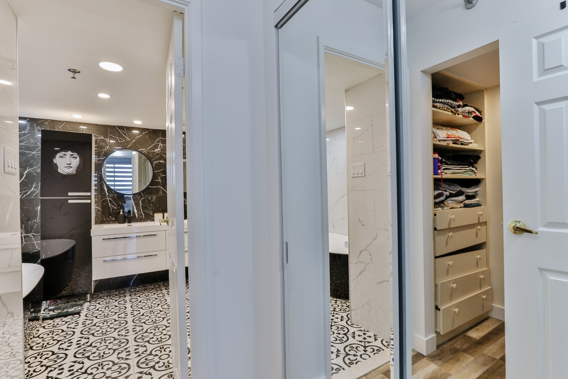 Walk-in closet