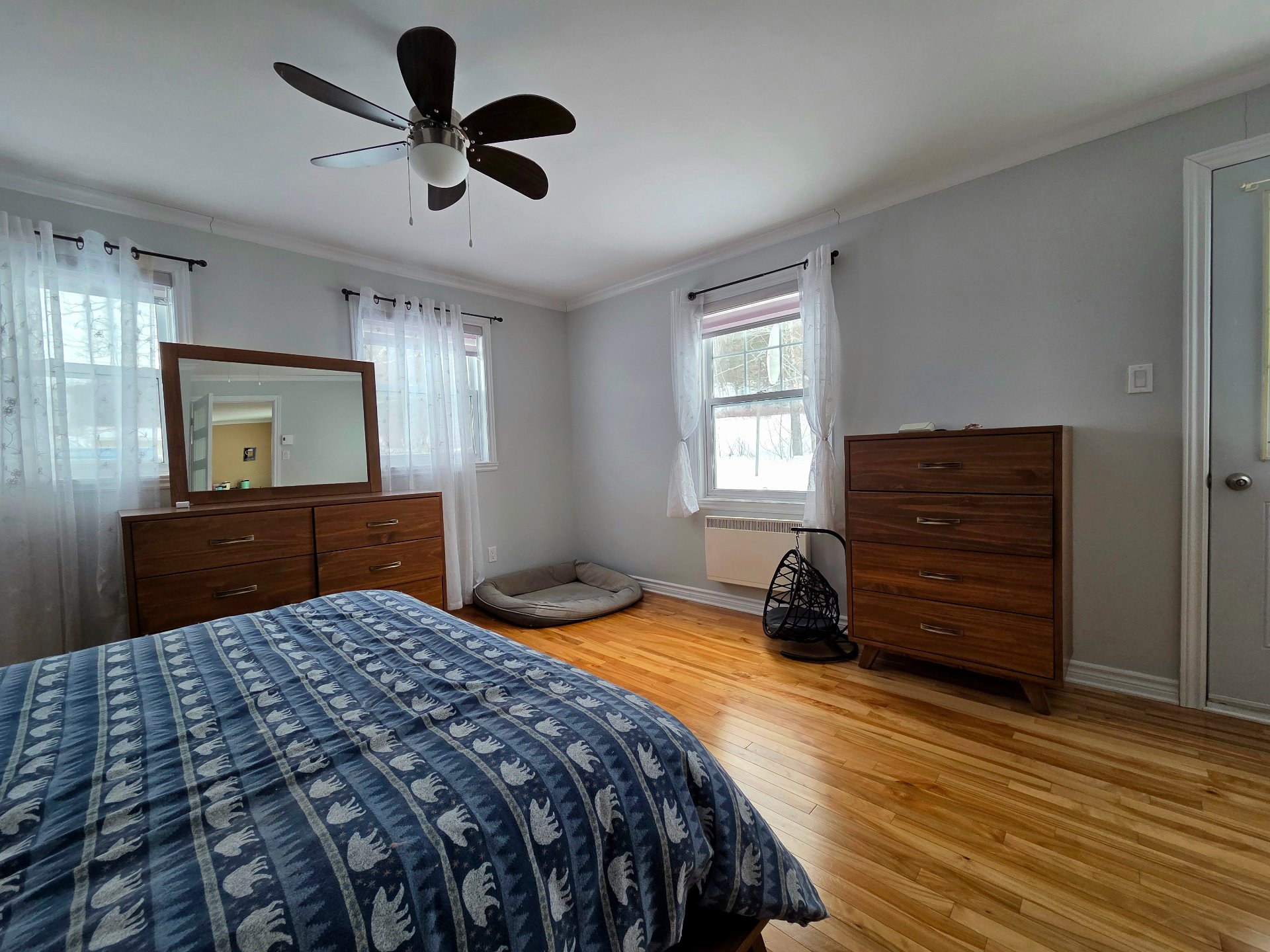 Primary bedroom