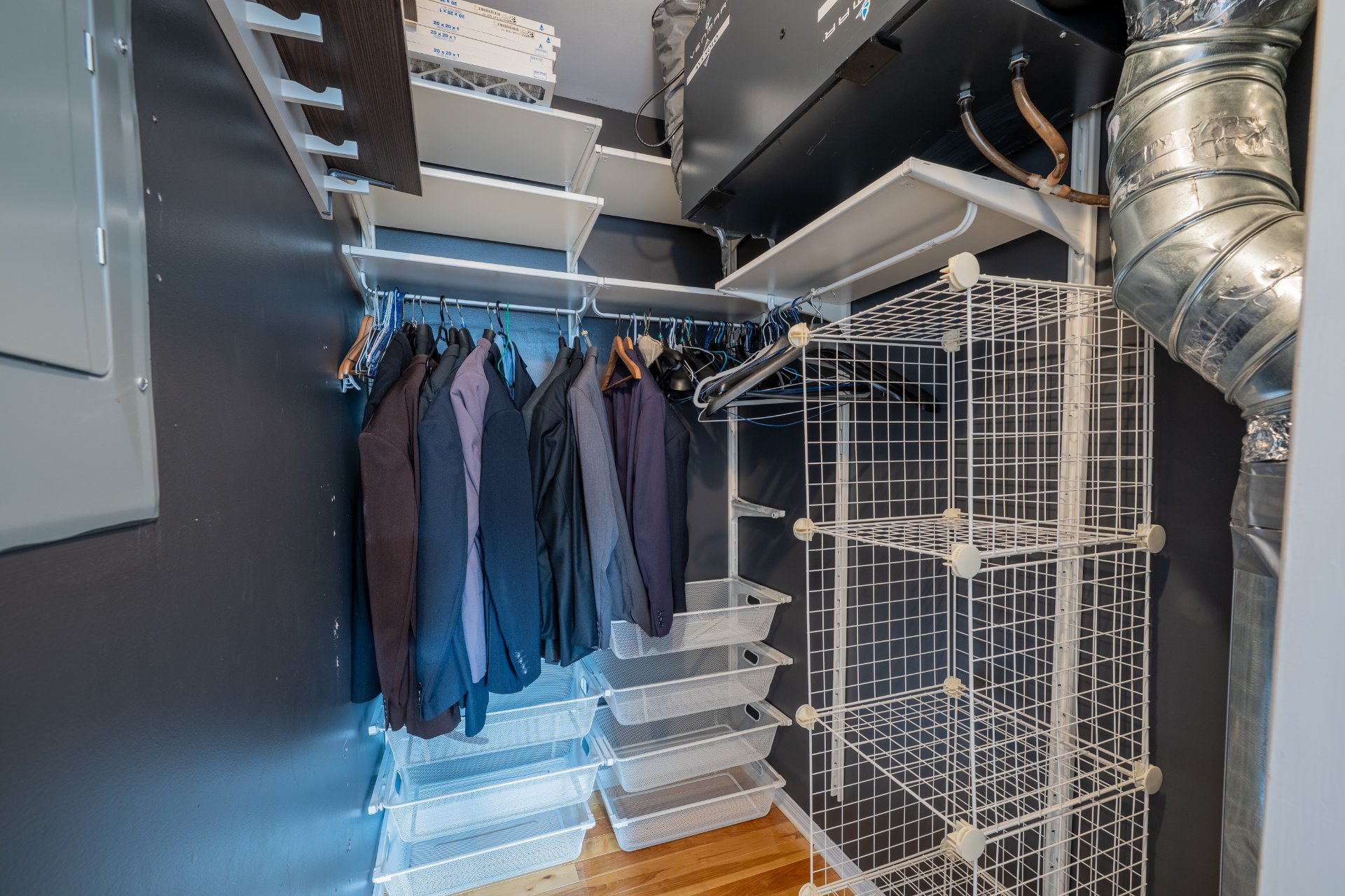 Walk-in closet