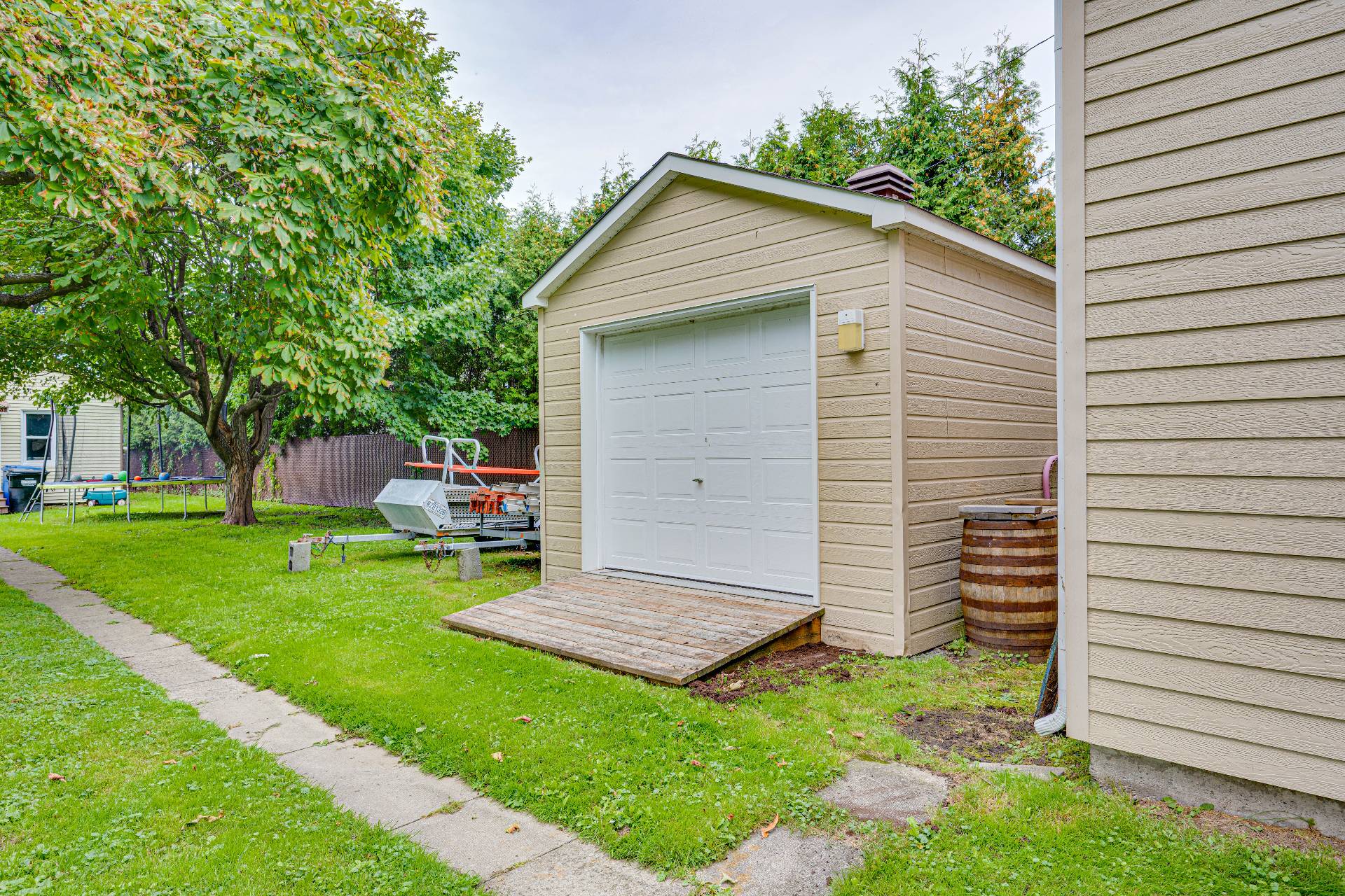 Garage