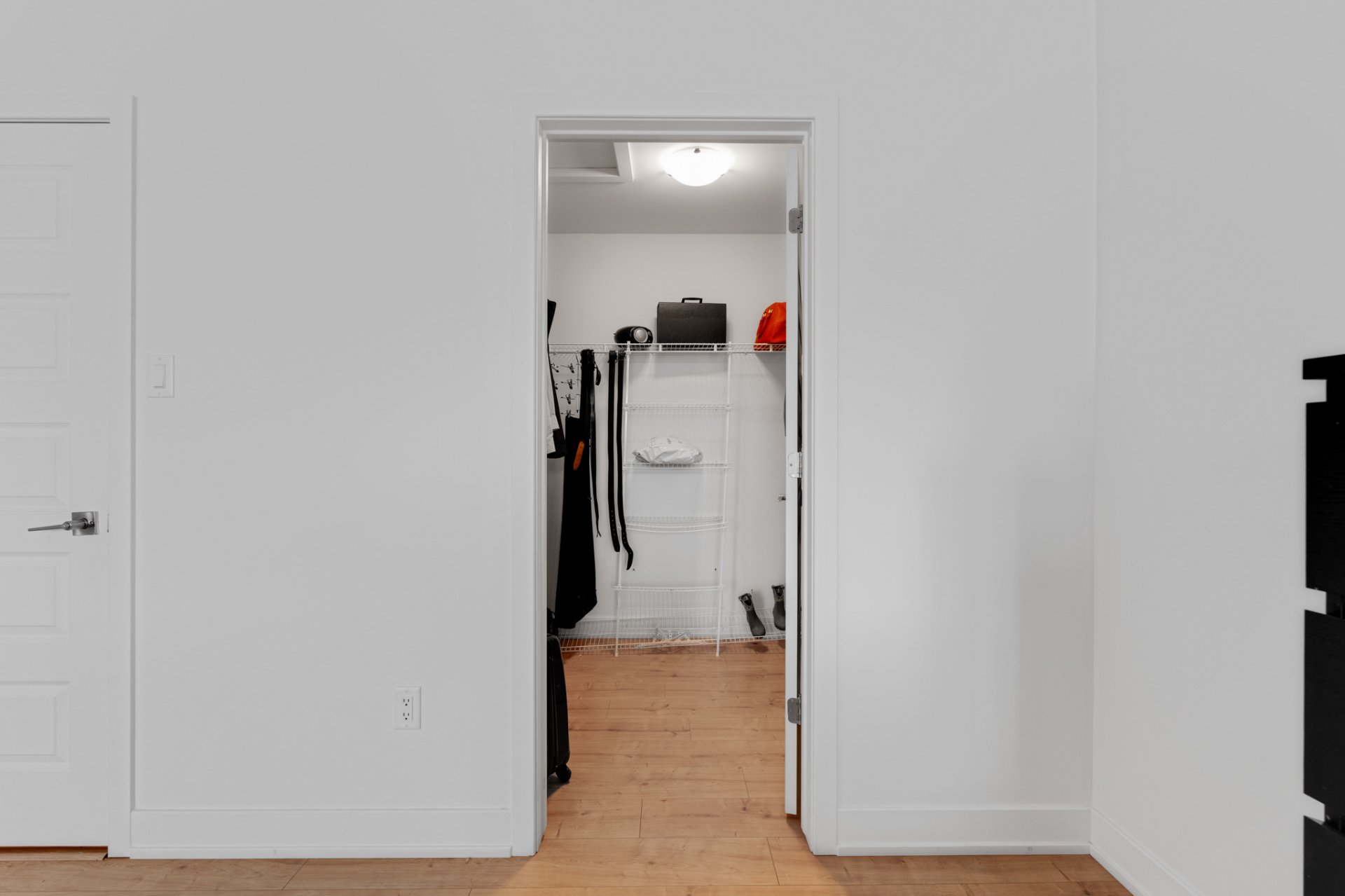 Walk-in closet