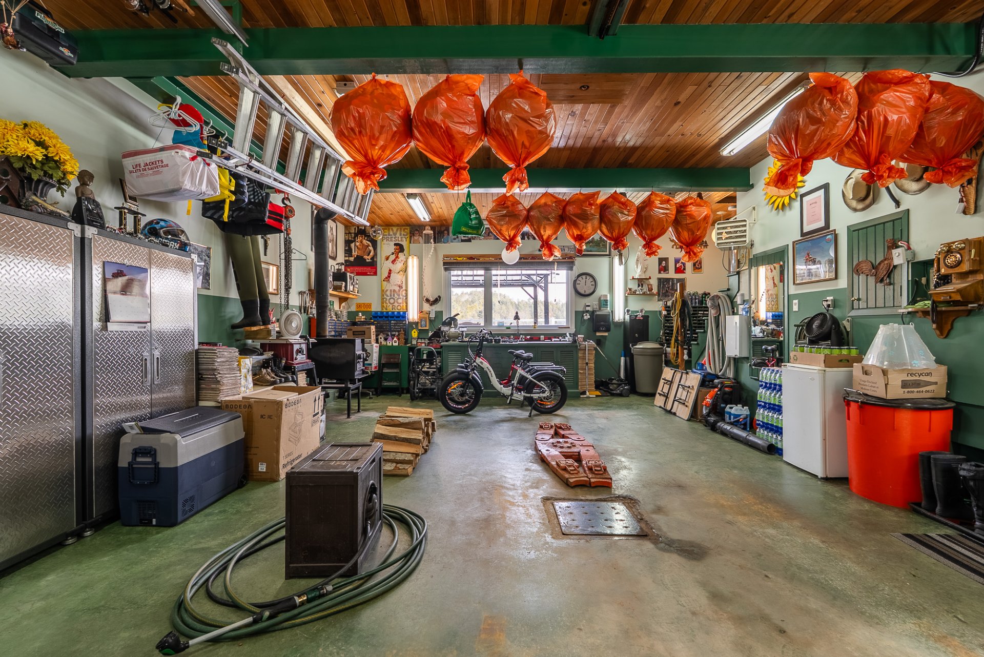Garage
