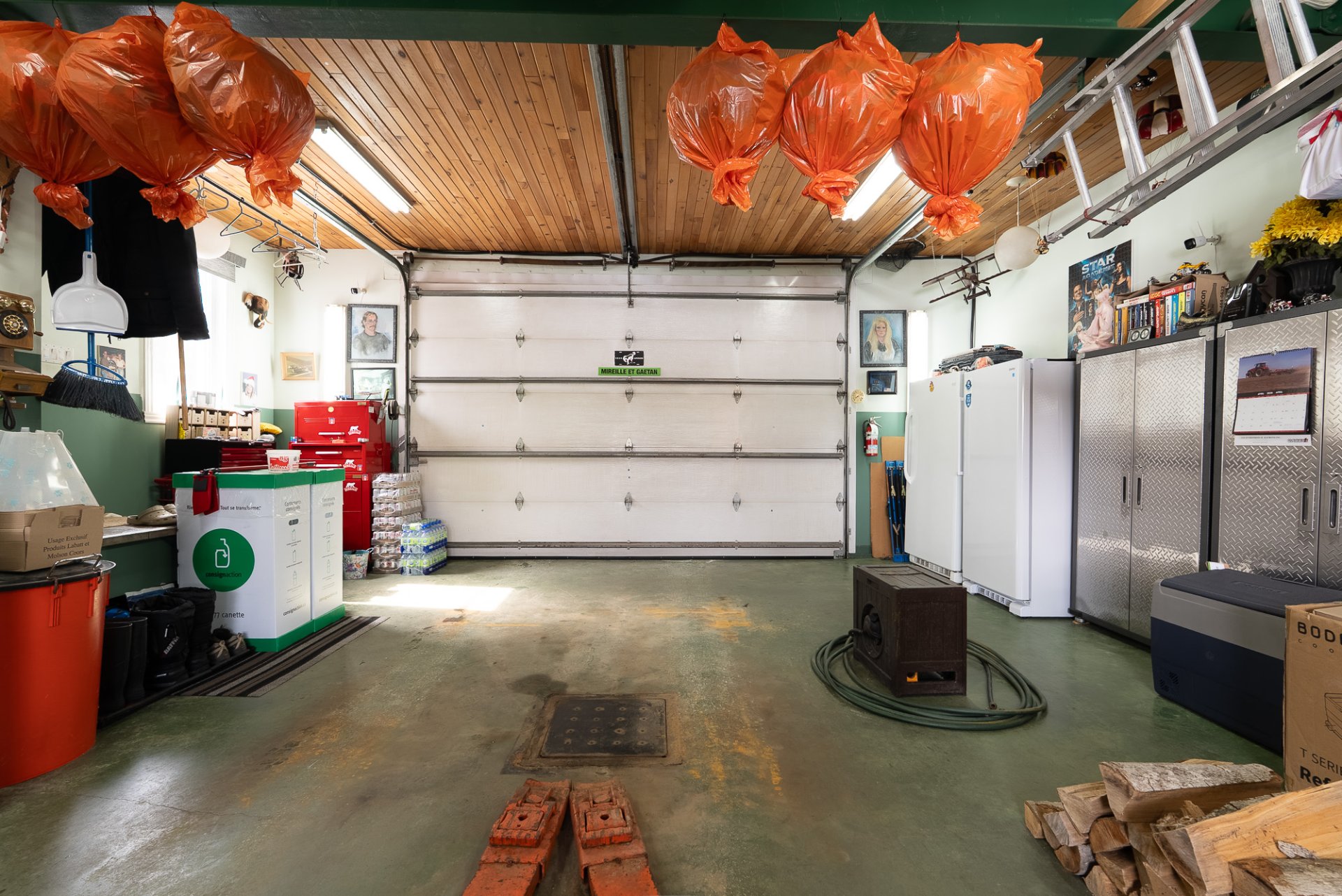 Garage