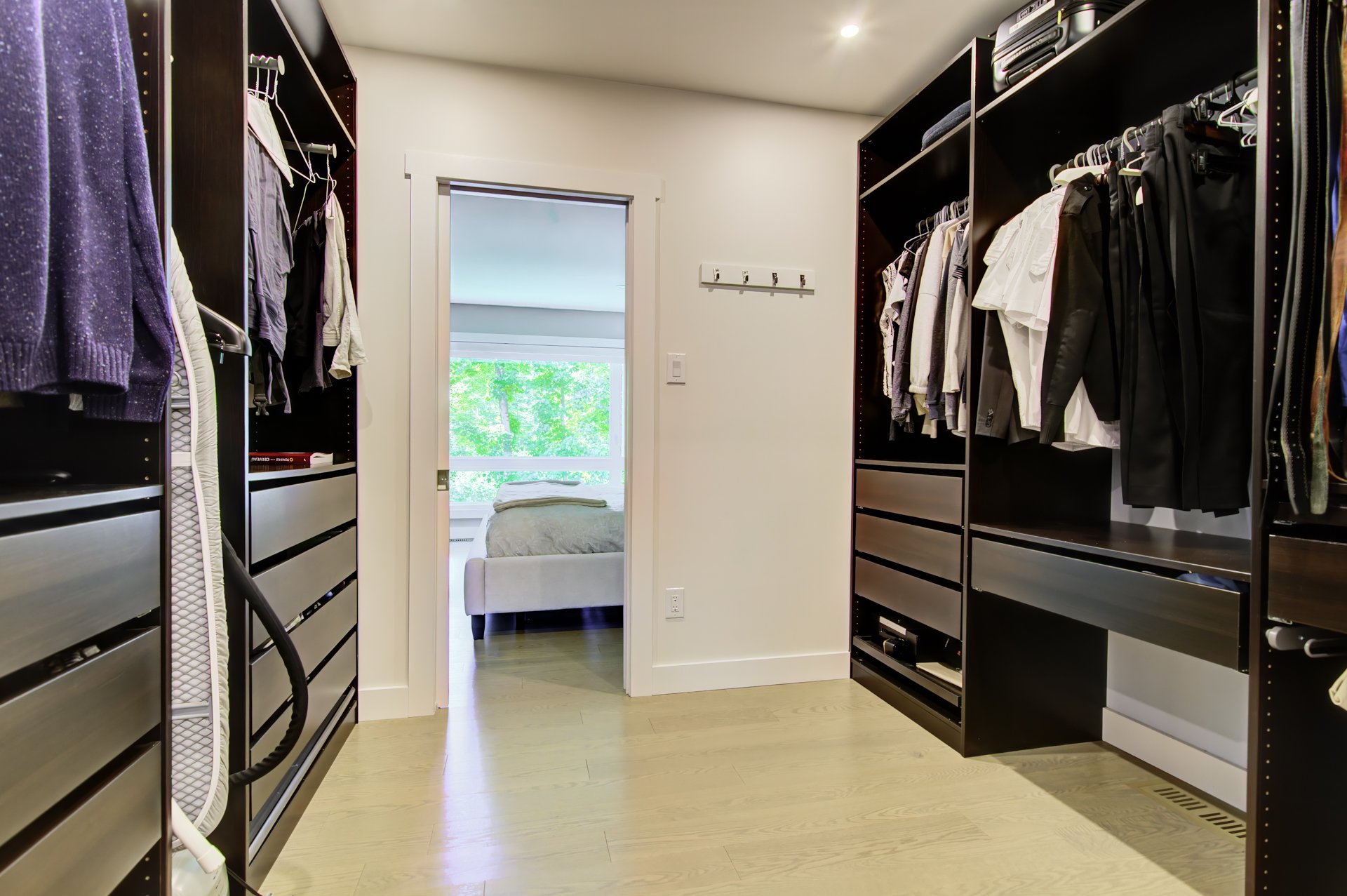 Walk-in closet