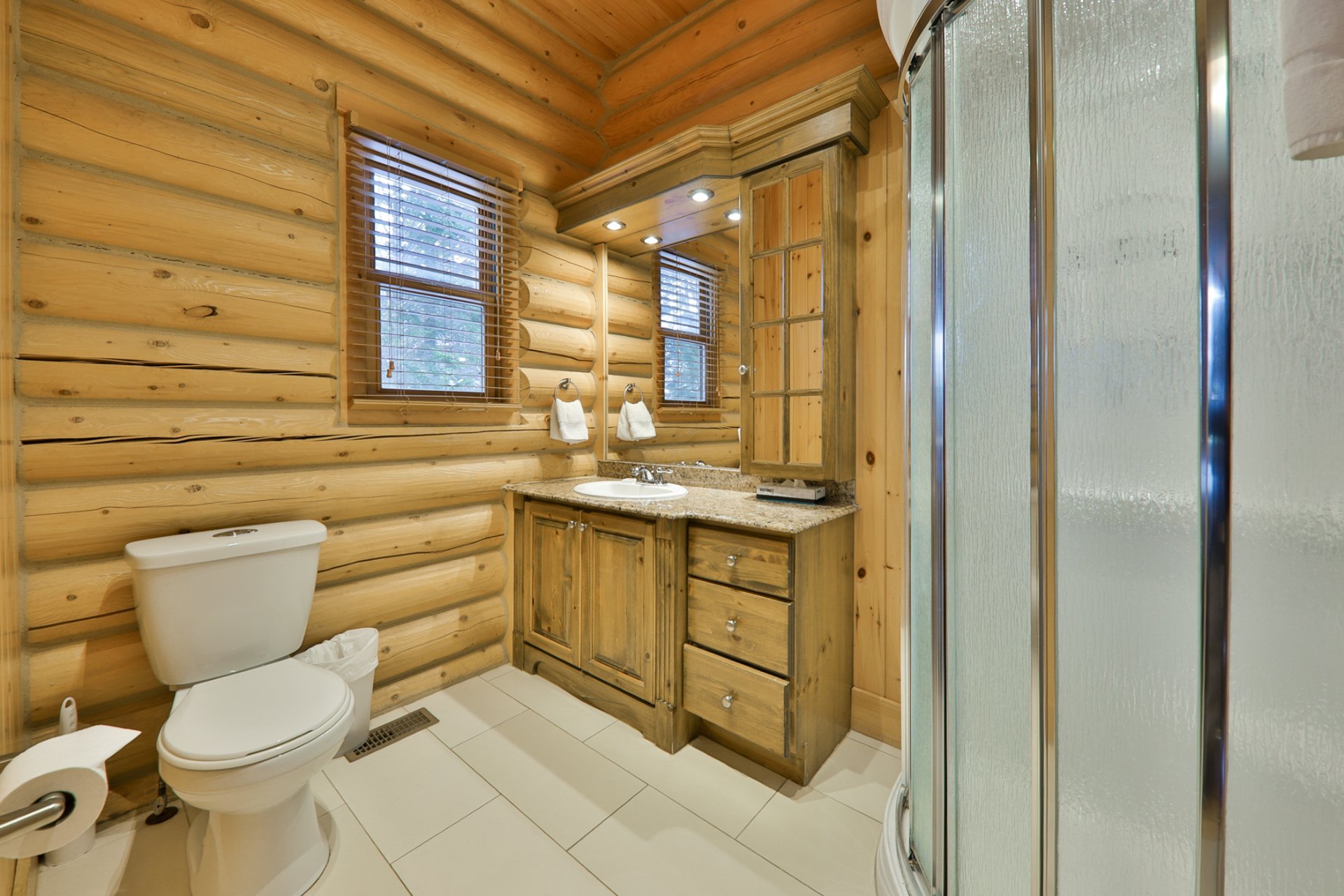 Salle de bains attenante à la CCP