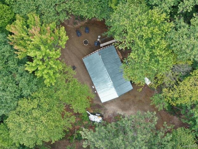 Bâtiment sur la terre