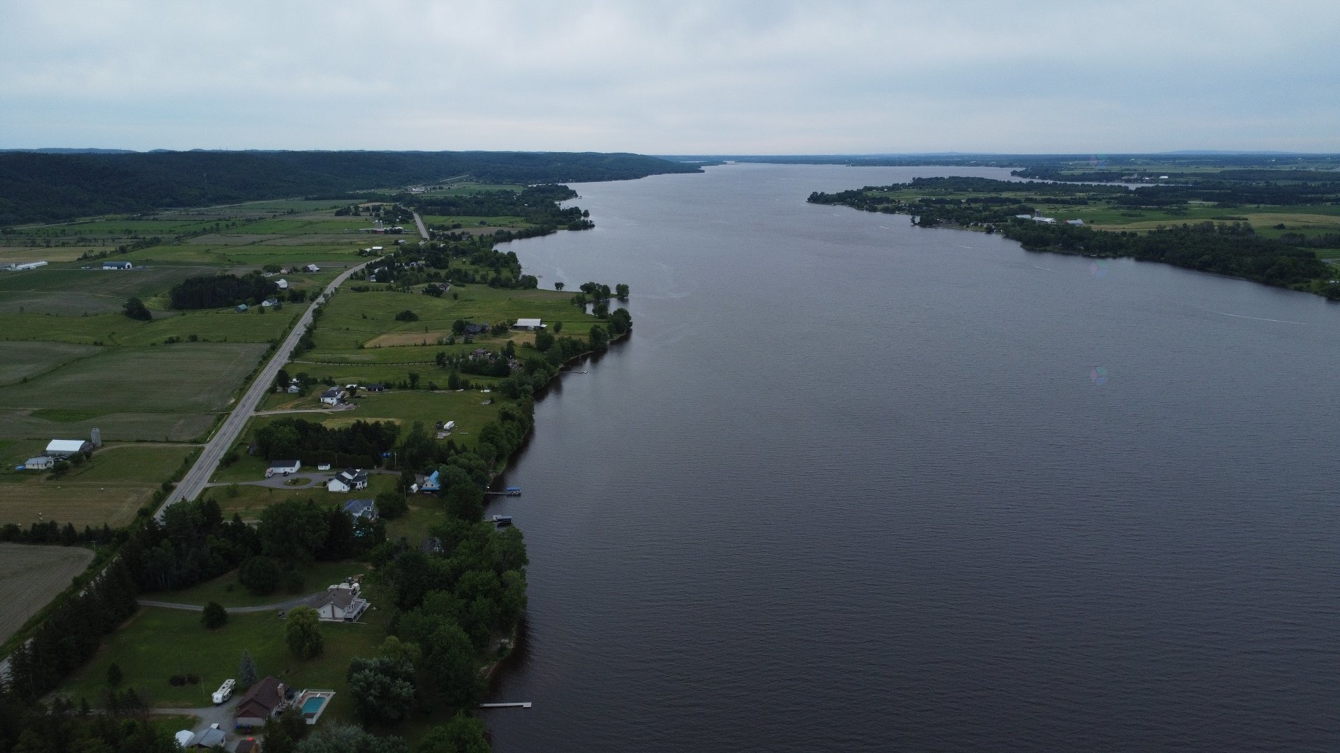 Vue sur l'eau