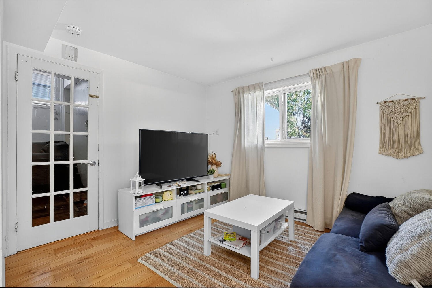 Logement 3 1/2 au 2555 - sous-sol