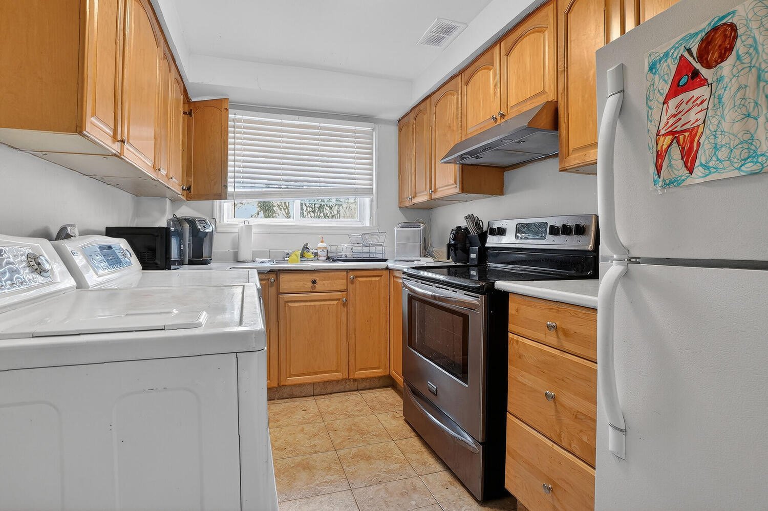 3 1/2 apartment at 2555 - basement - Maple cabinet