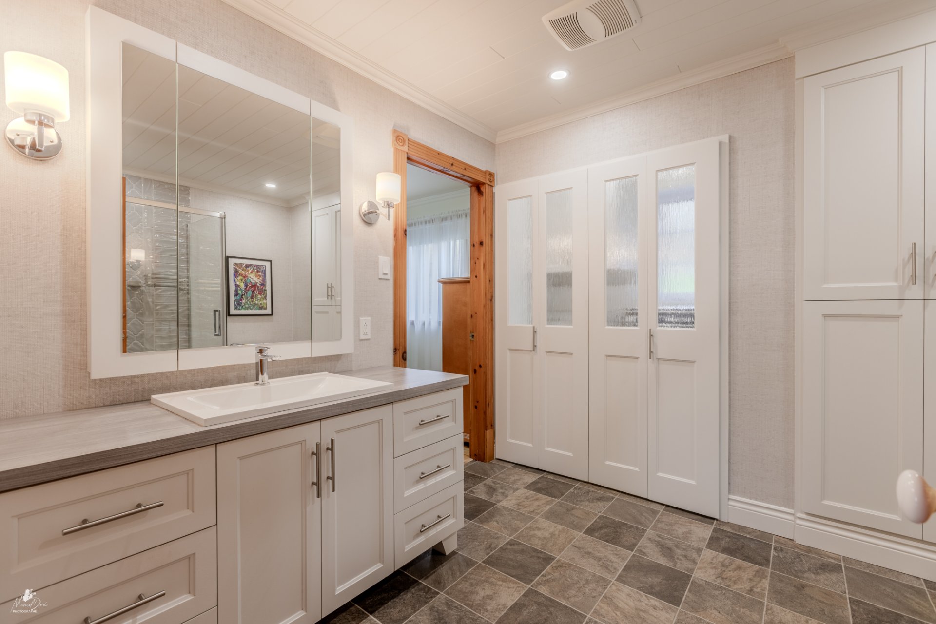 Salle de bains attenante à la CCP