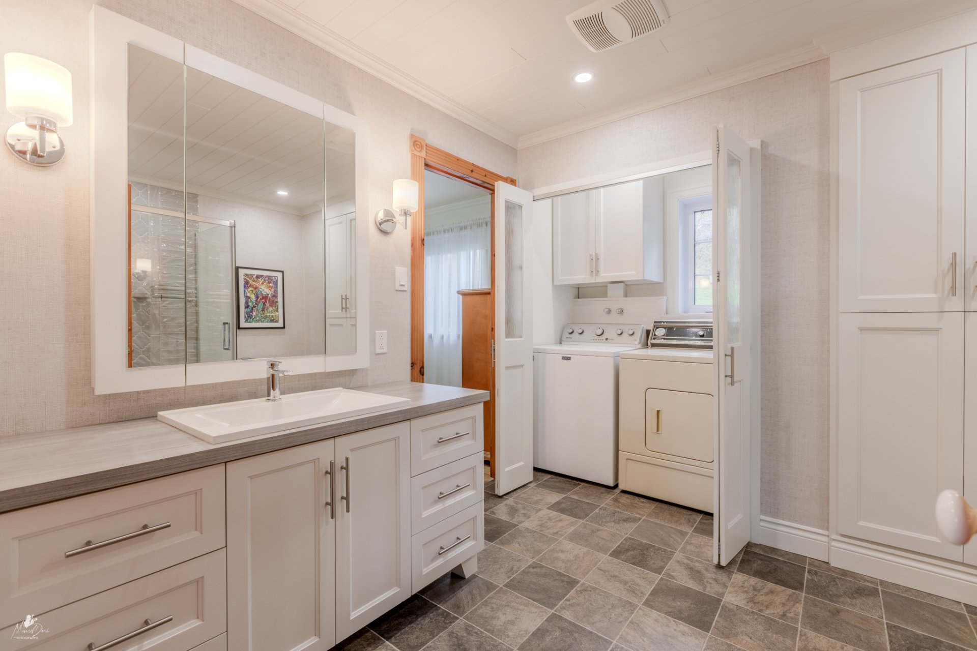 Salle de bains attenante à la CCP