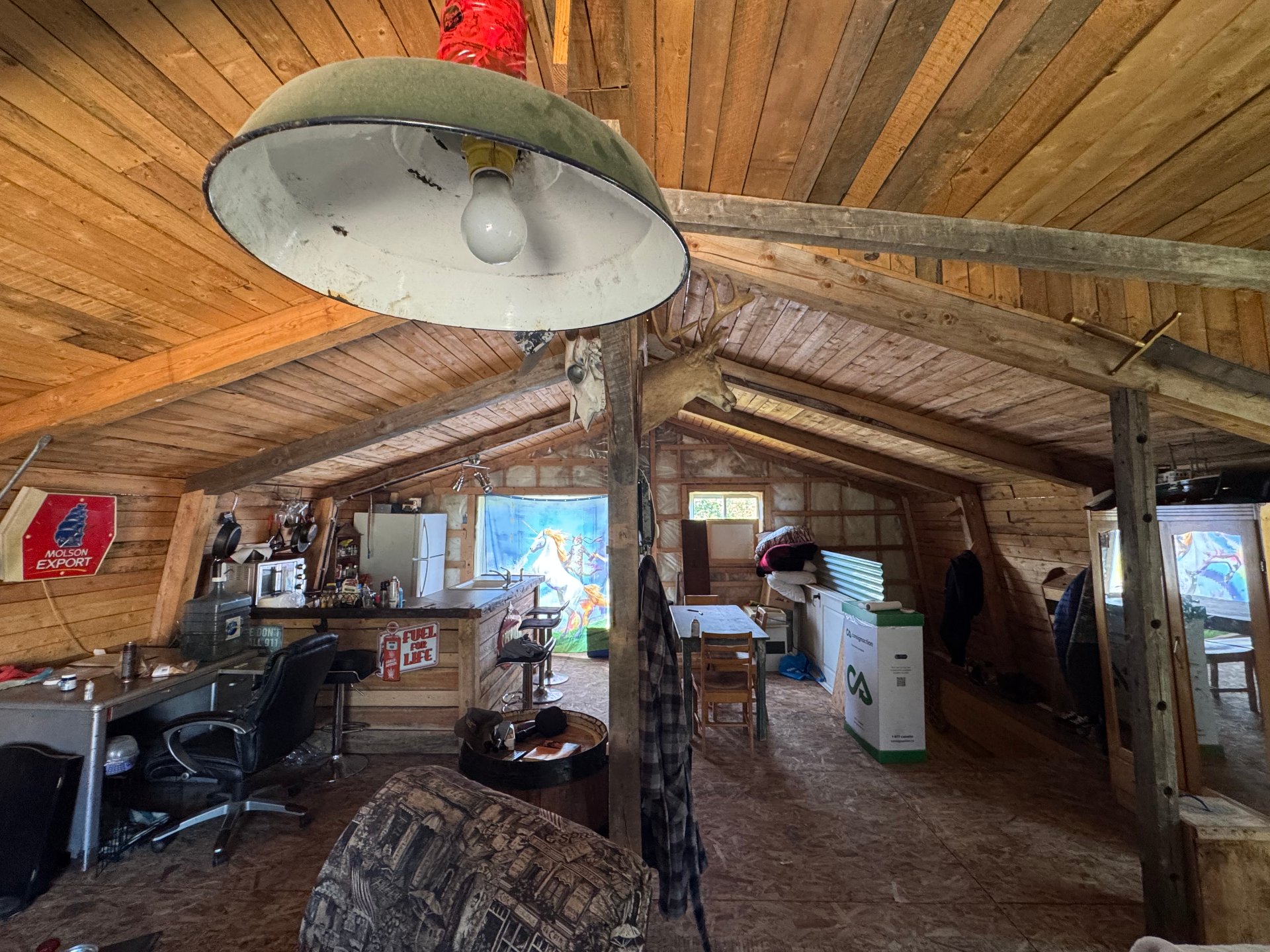 Pièce en haut du garage