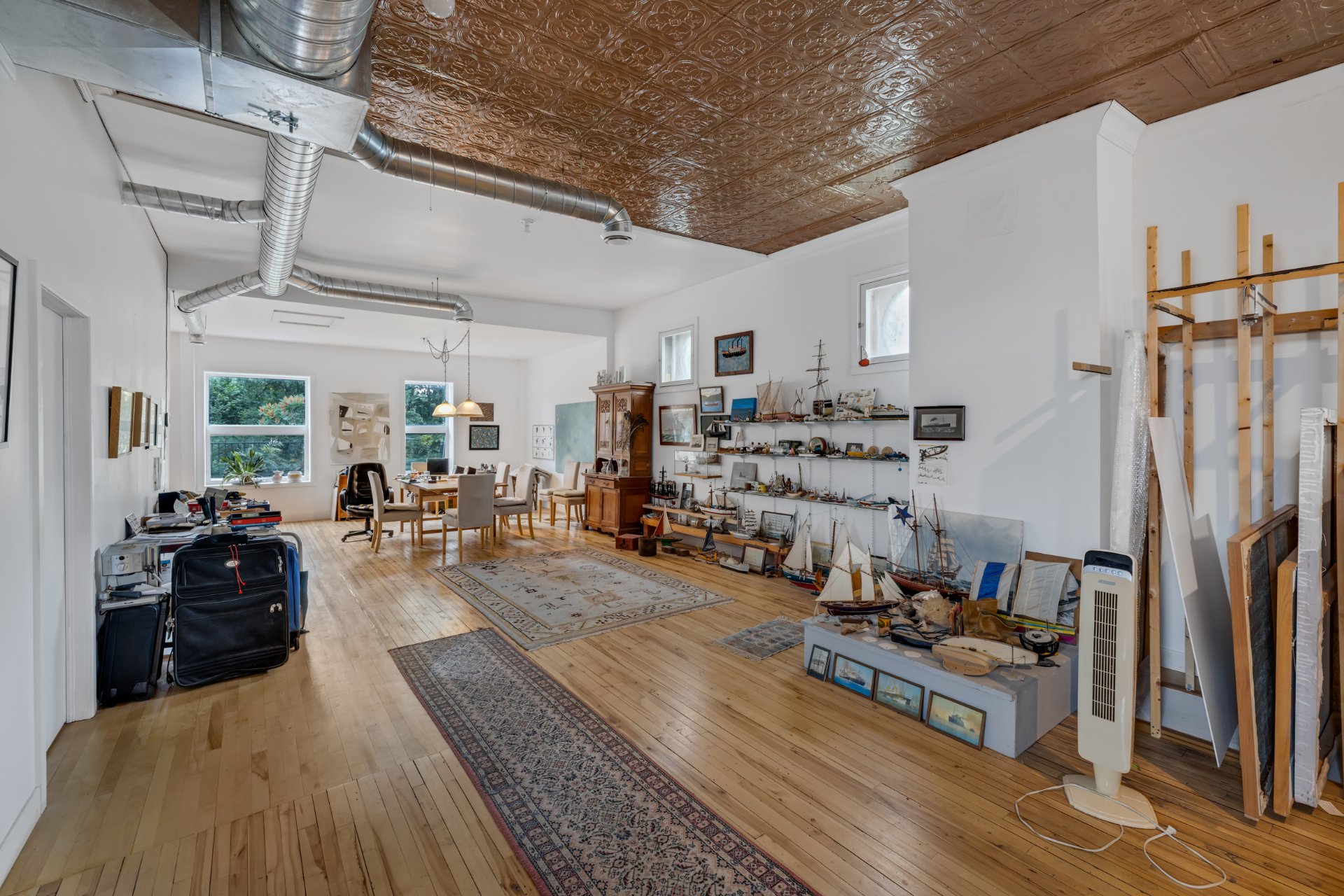 Salon