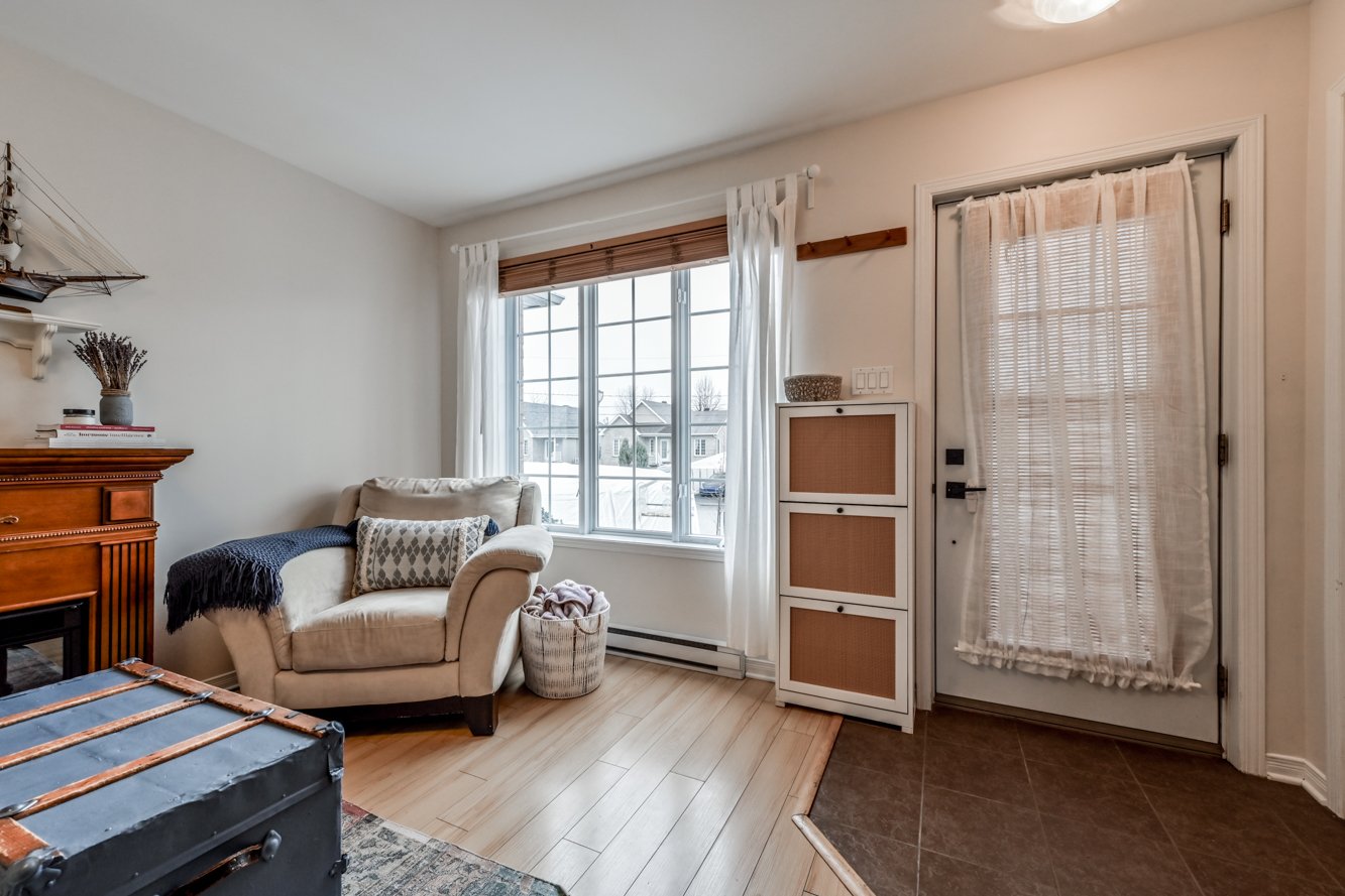 Belle porte vitrée à l'avant