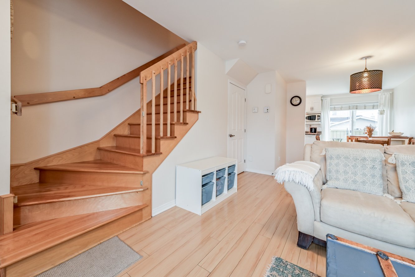 Escalier de bois franc