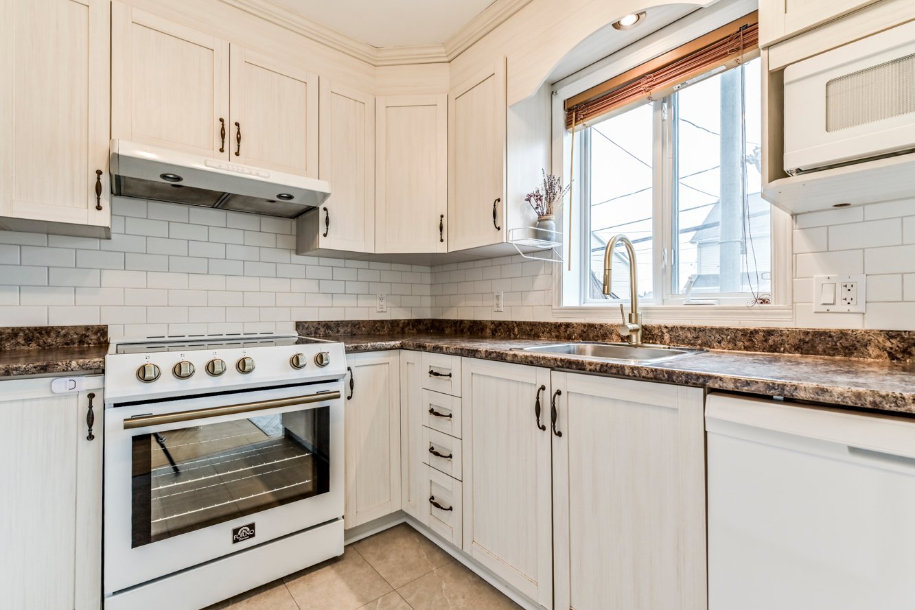 Fenêtre amenant une belle luminosité naturelle