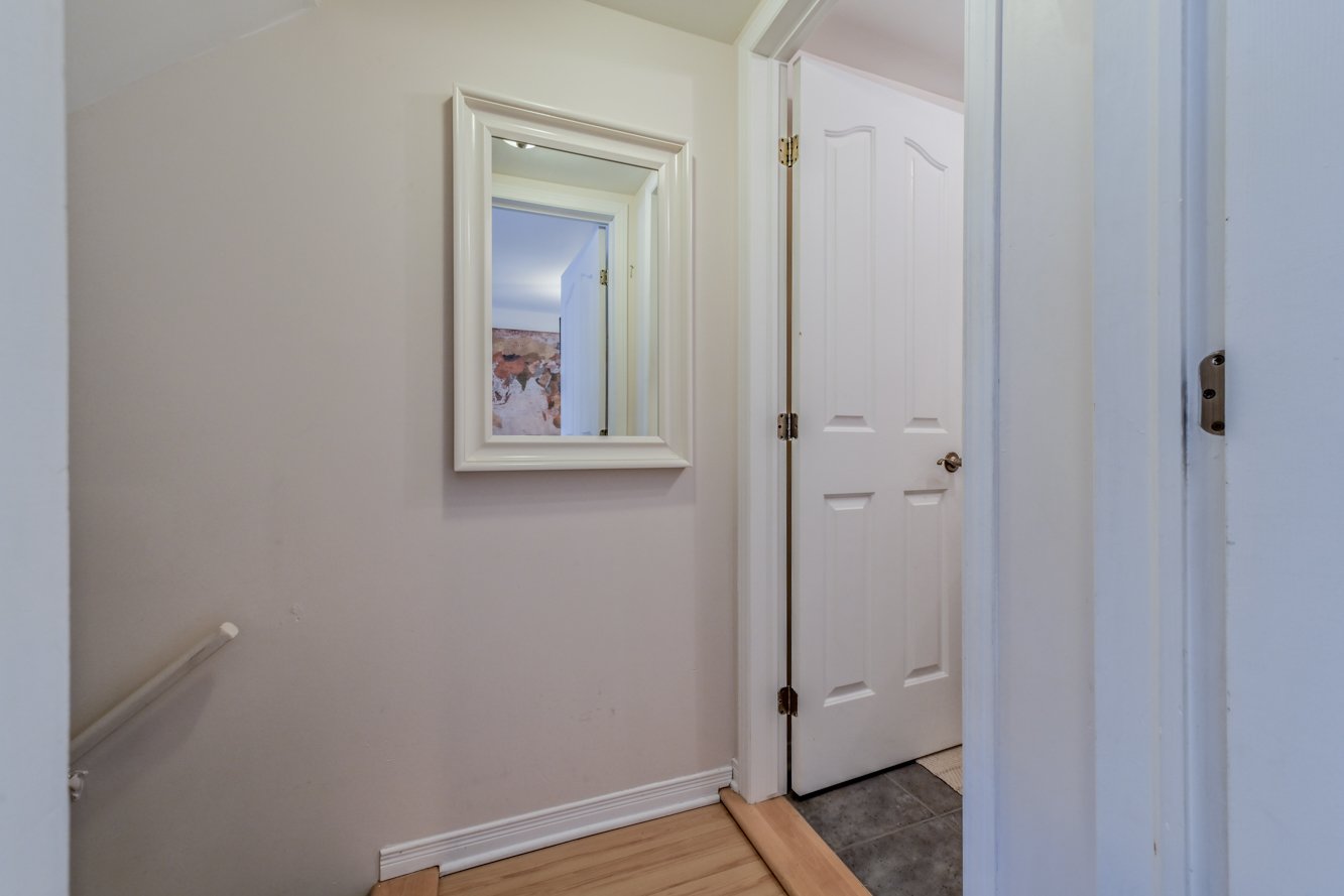 Pratique, près de l'escalier vers le sous-sol