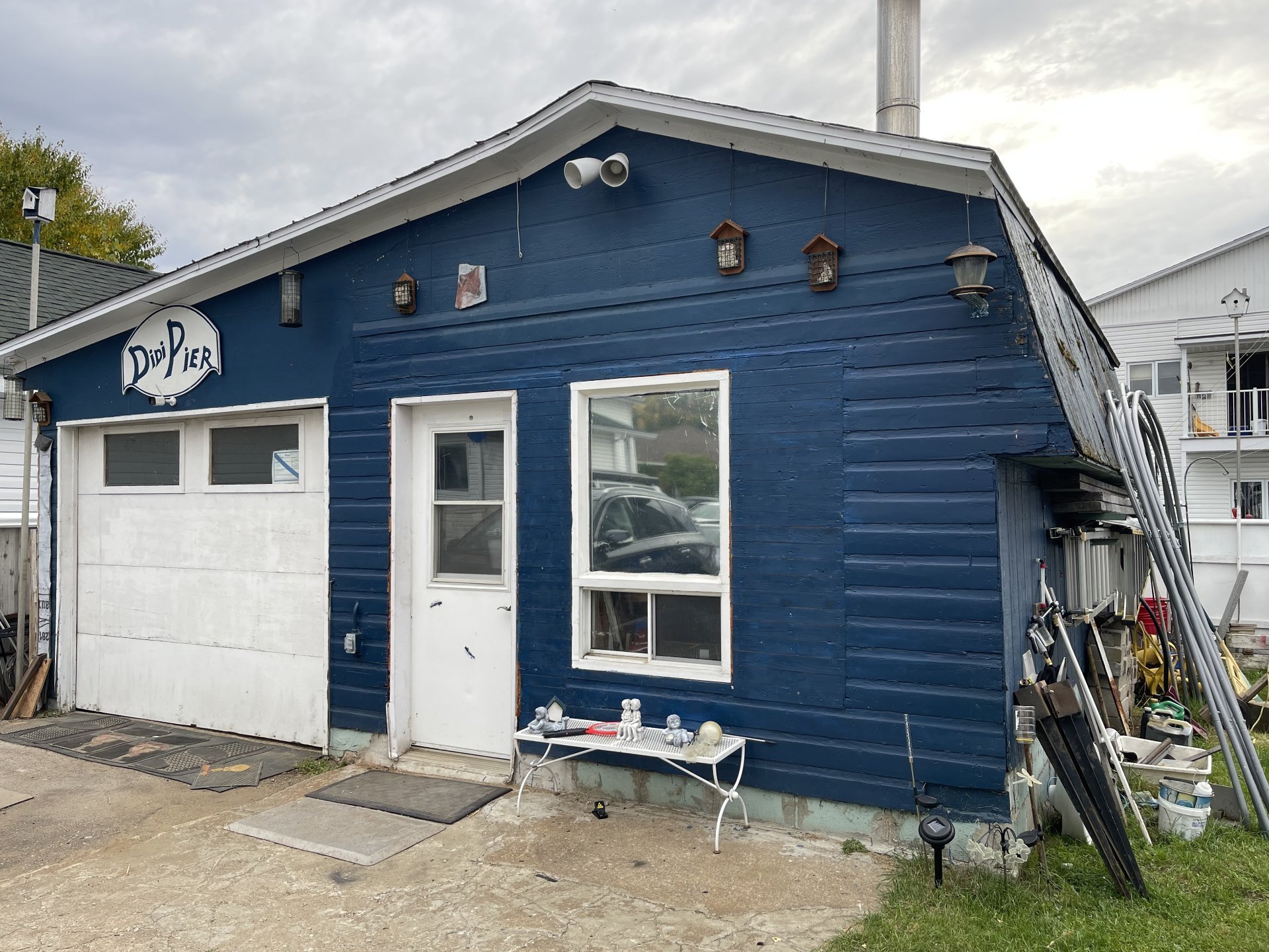 Garage