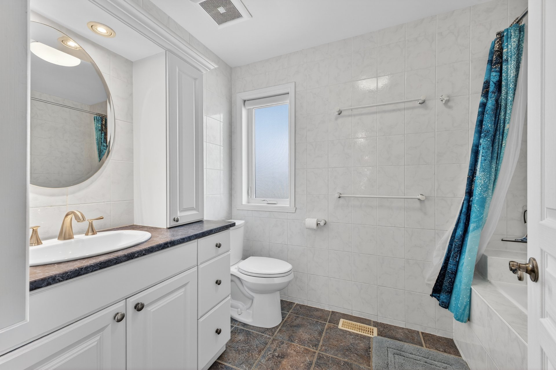 Salle de bains attenante à la CCP