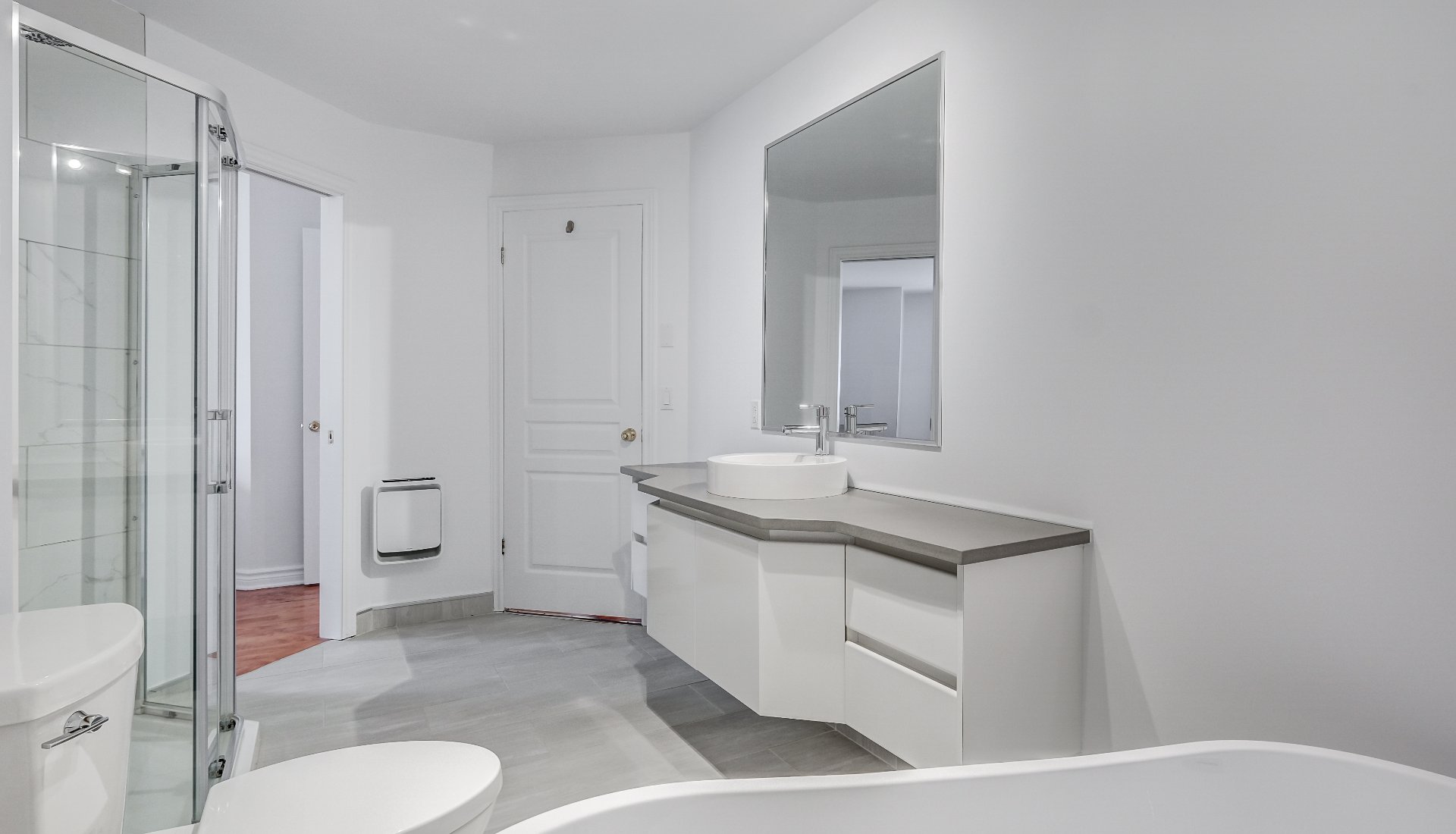 Salle de bains attenante à la CCP