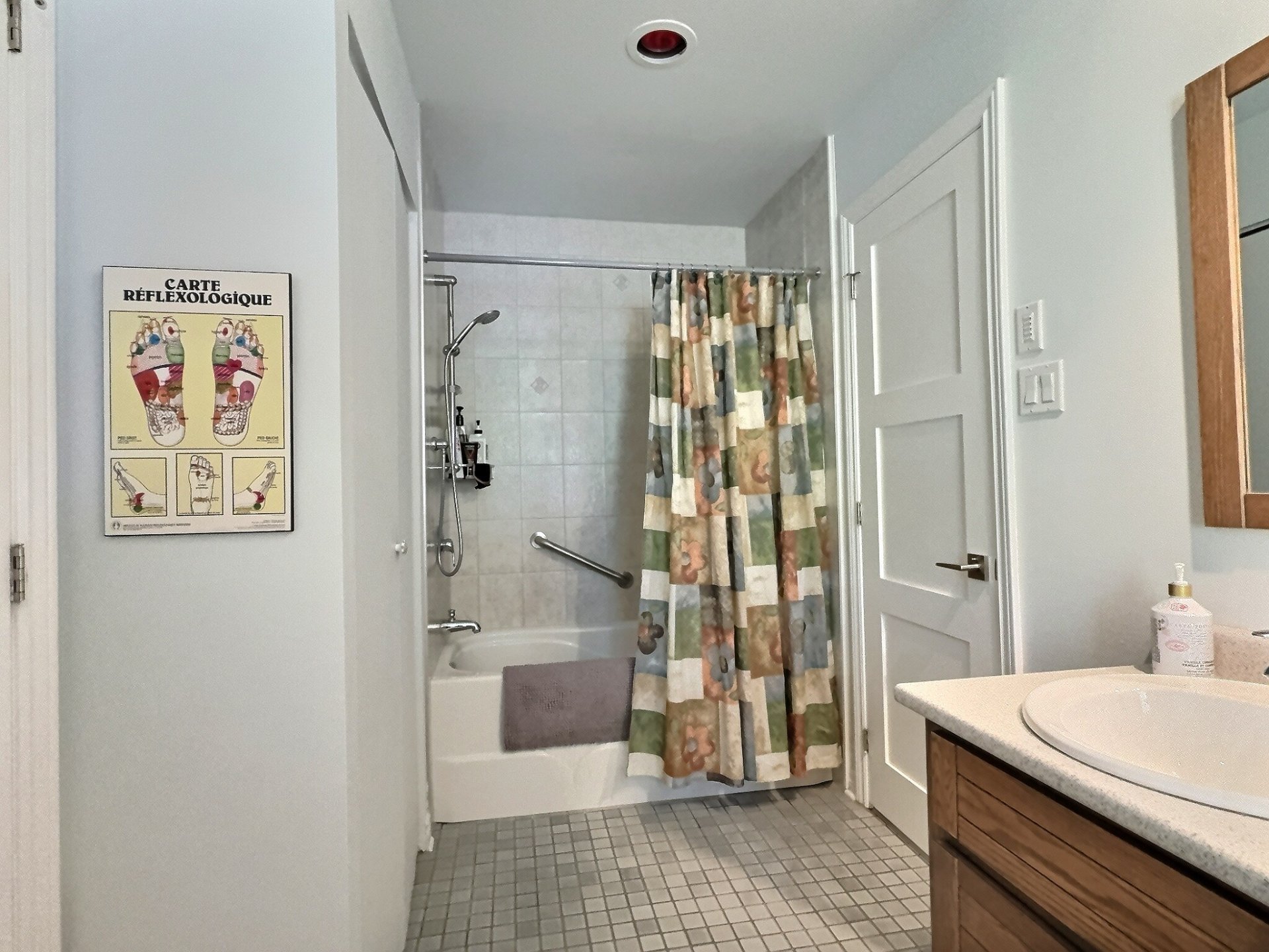 Salle de bains attenante à la CCP