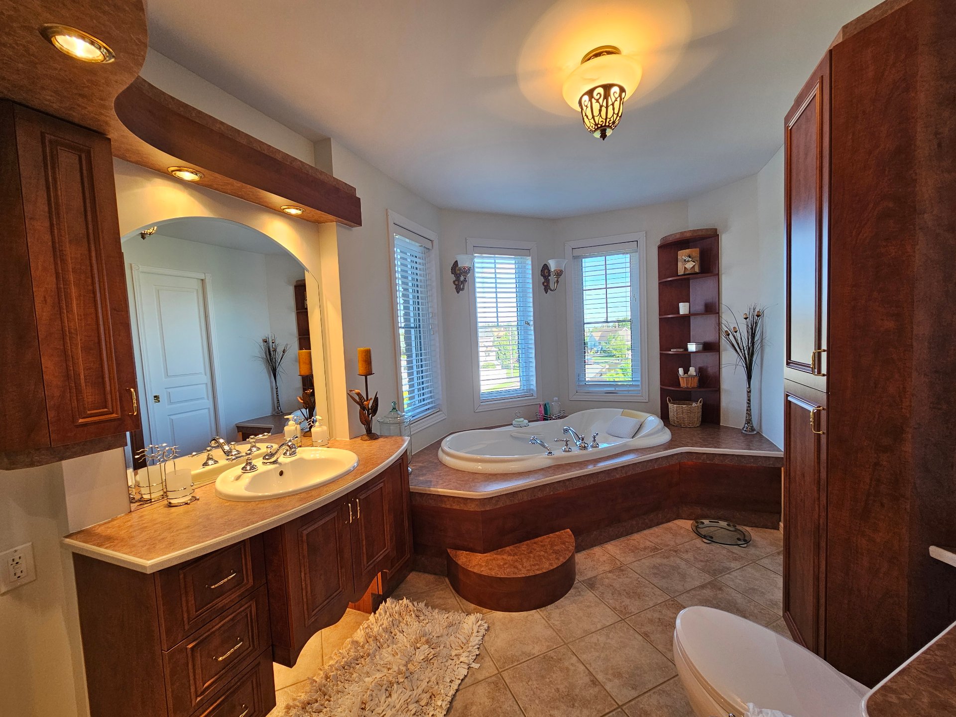 Ensuite bathroom