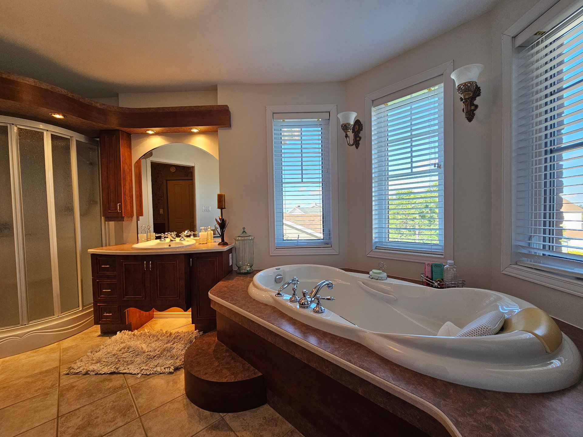 Ensuite bathroom