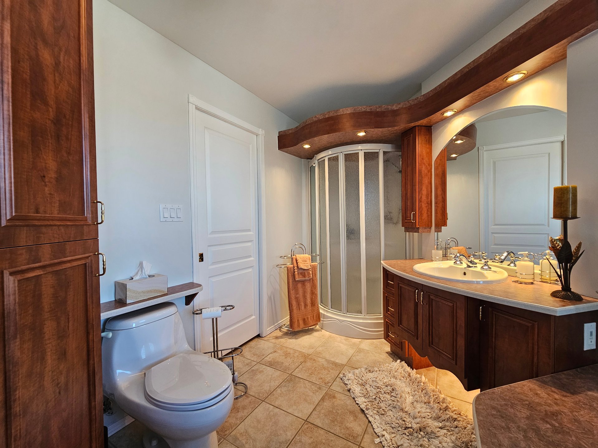 Ensuite bathroom