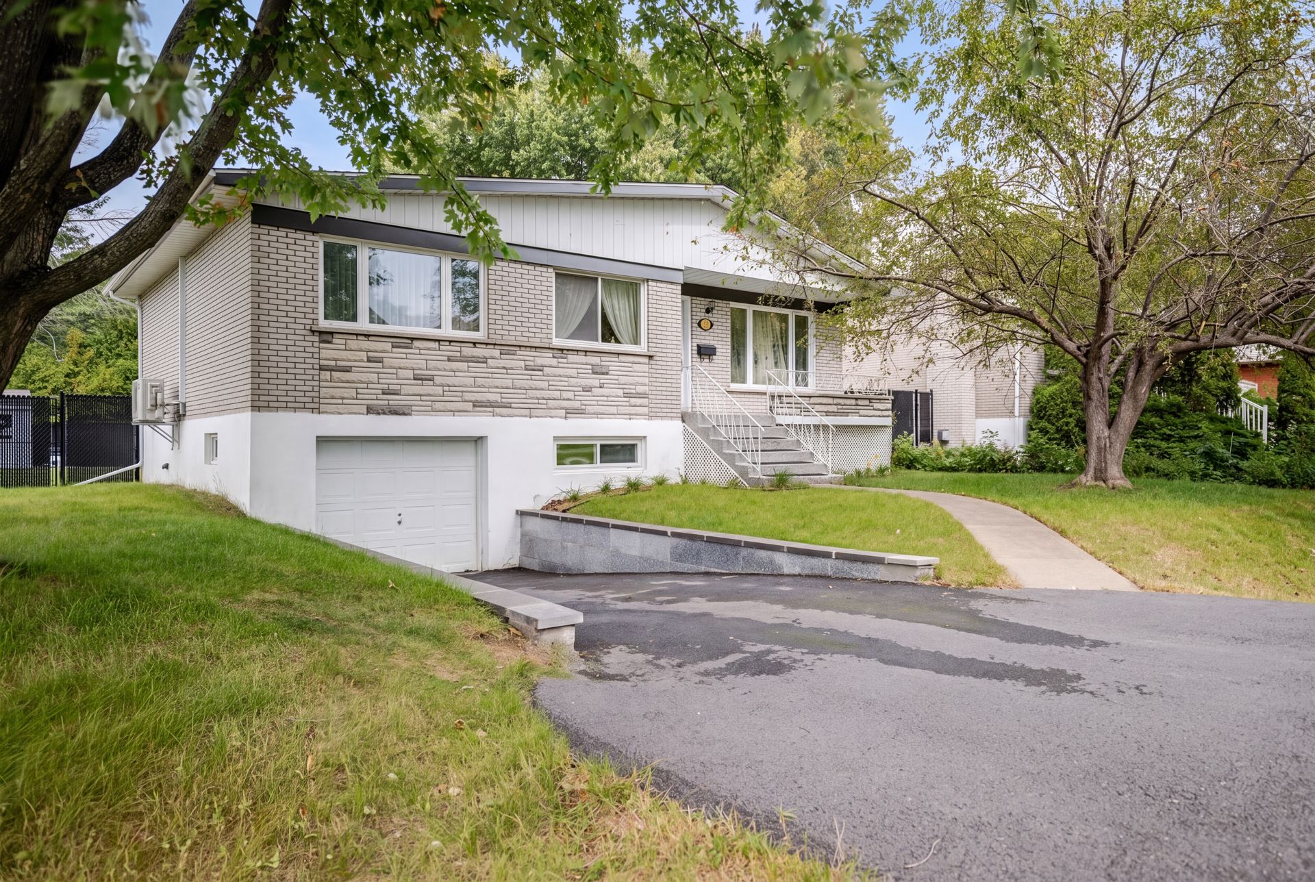 Façade