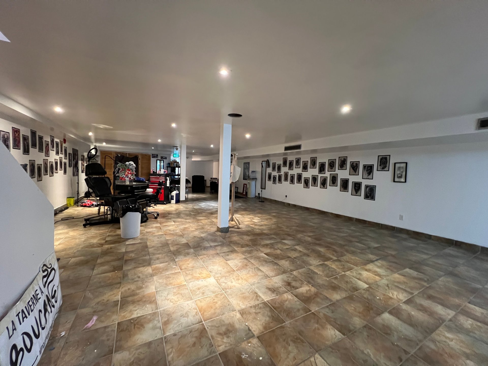 Commerce de détail (sous-sol)